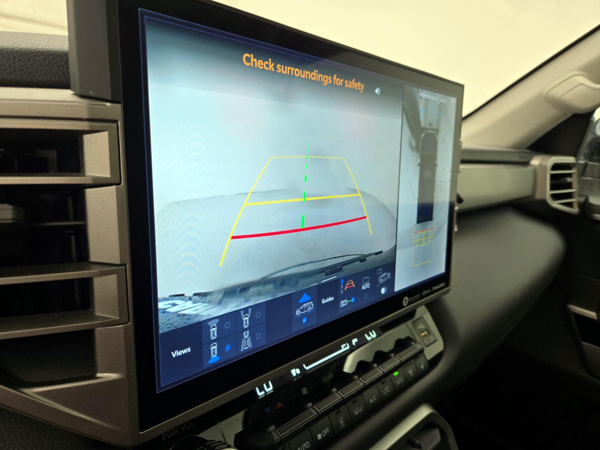 Thumbnail: 2023 Toyota Sequoia - 14