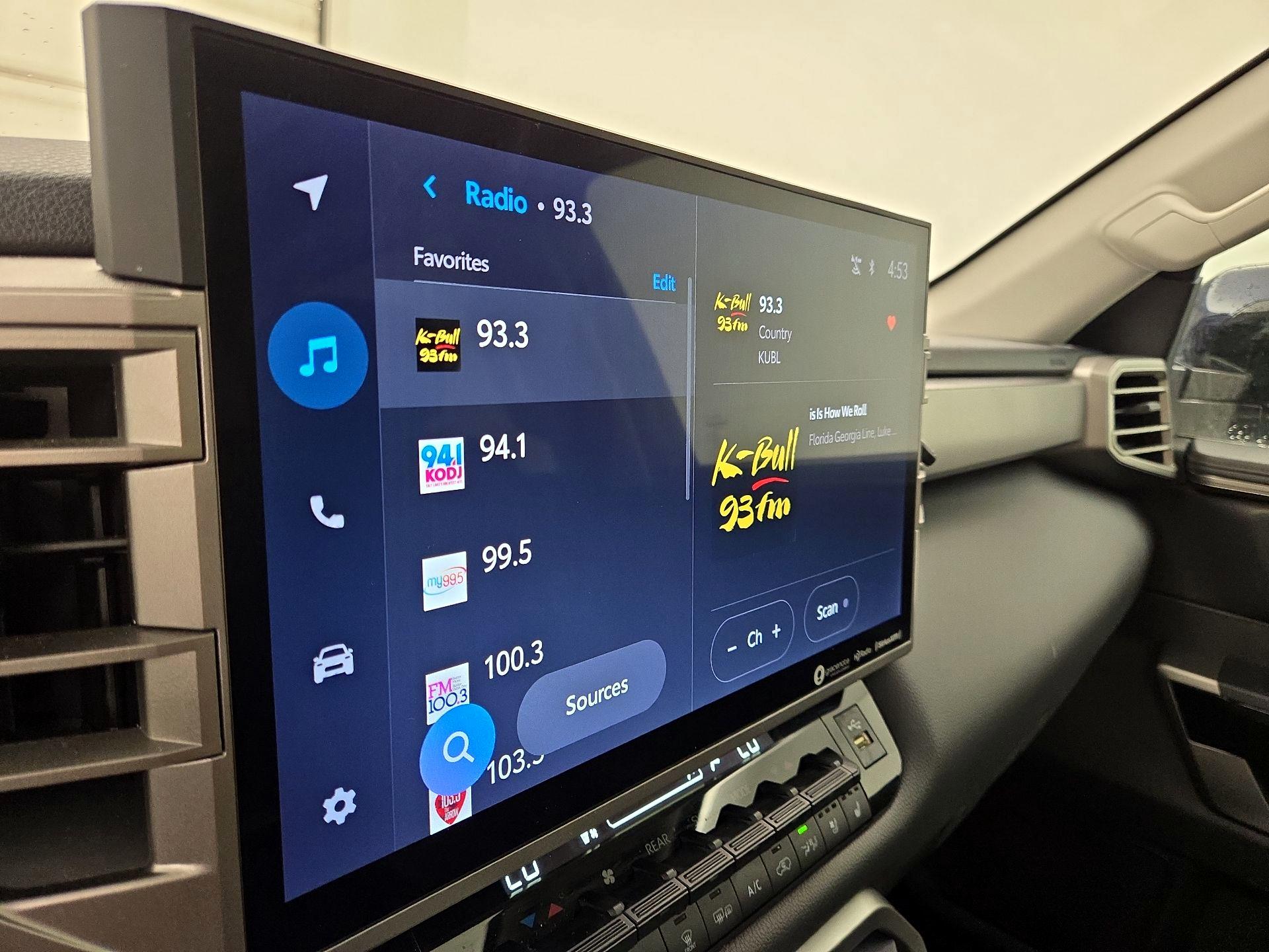 Thumbnail: 2023 Toyota Sequoia - 15