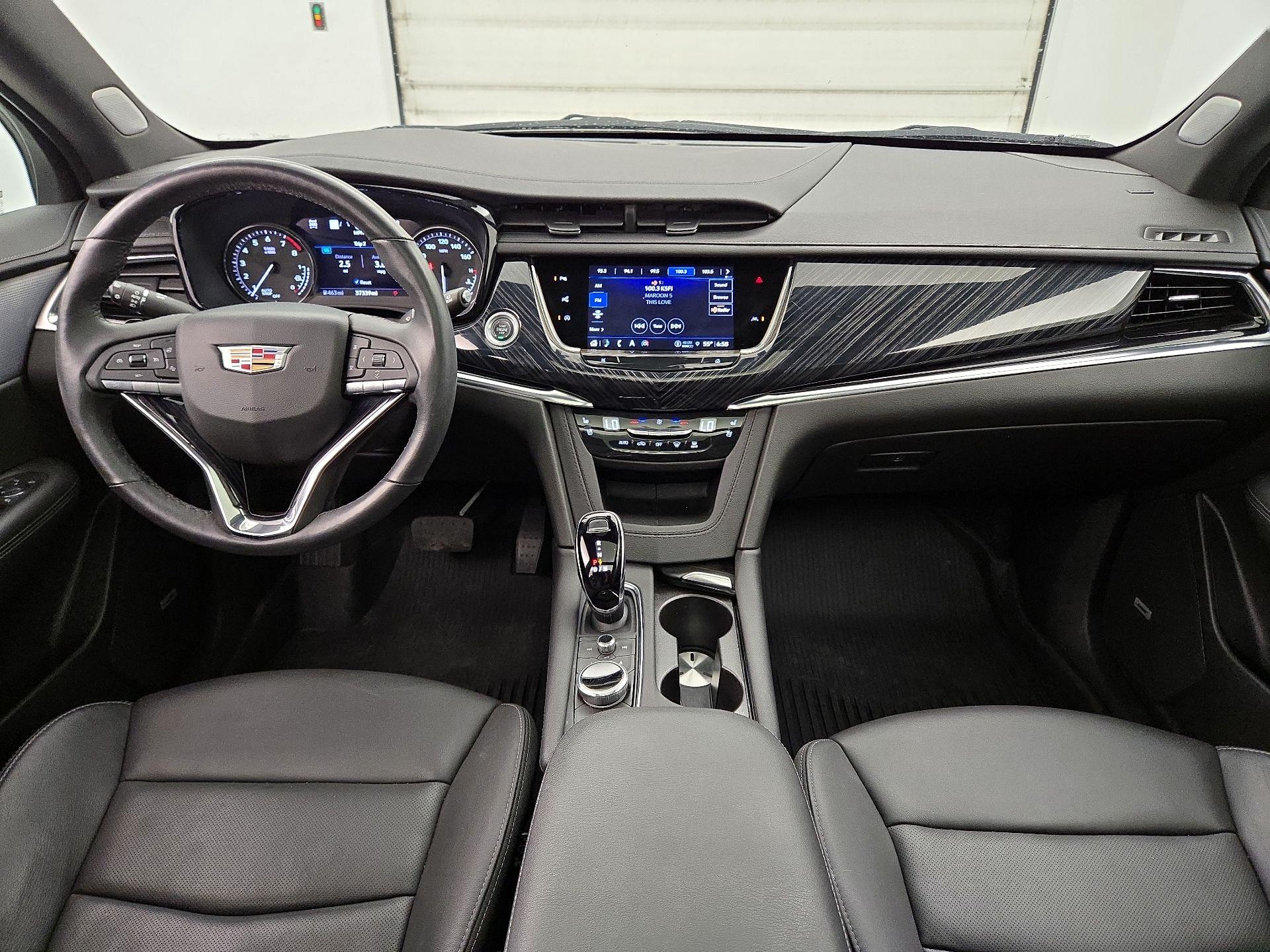 Thumbnail: 2023 Cadillac XT6 - 9