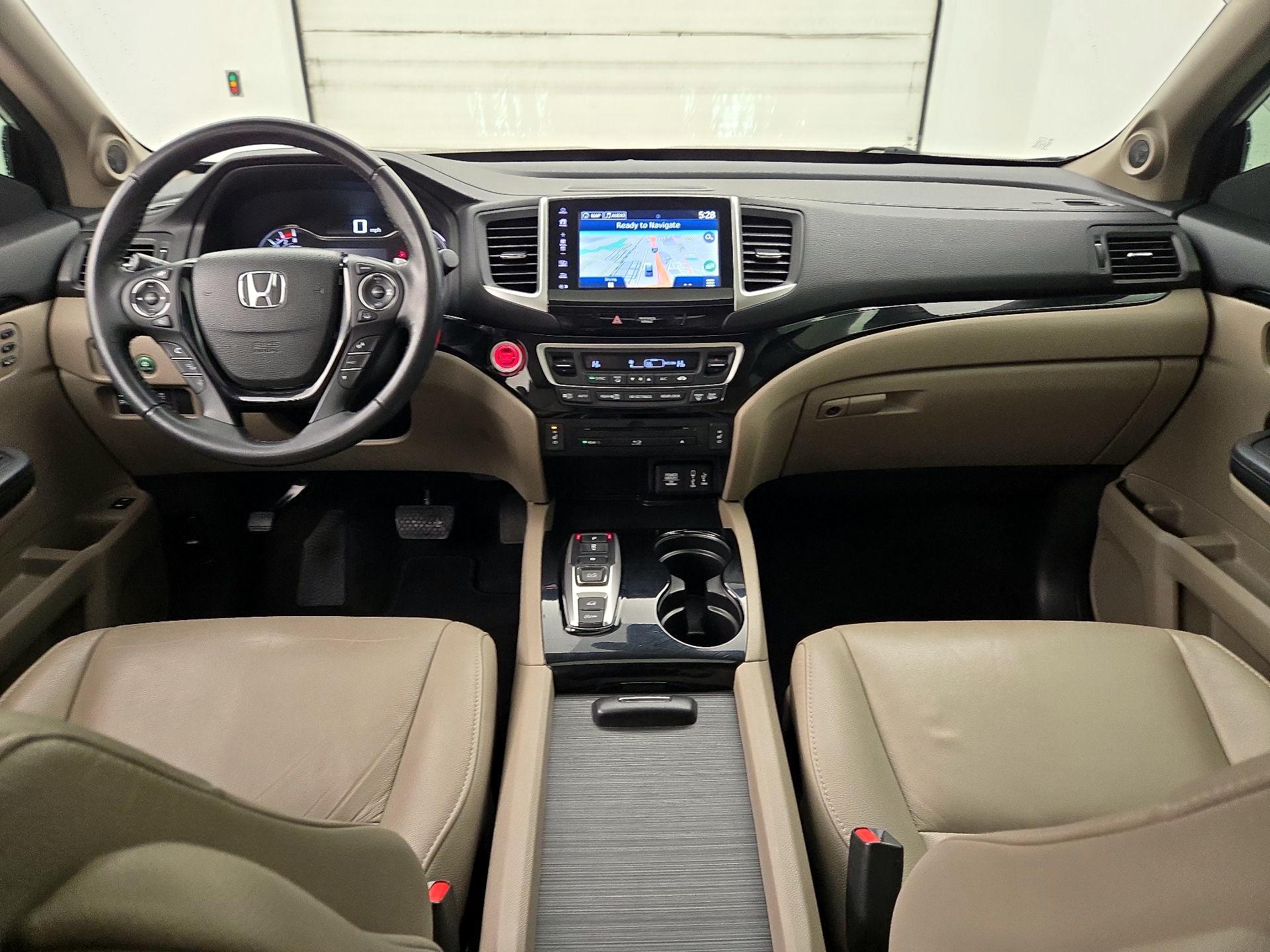 Thumbnail: 2018 Honda Pilot - 9