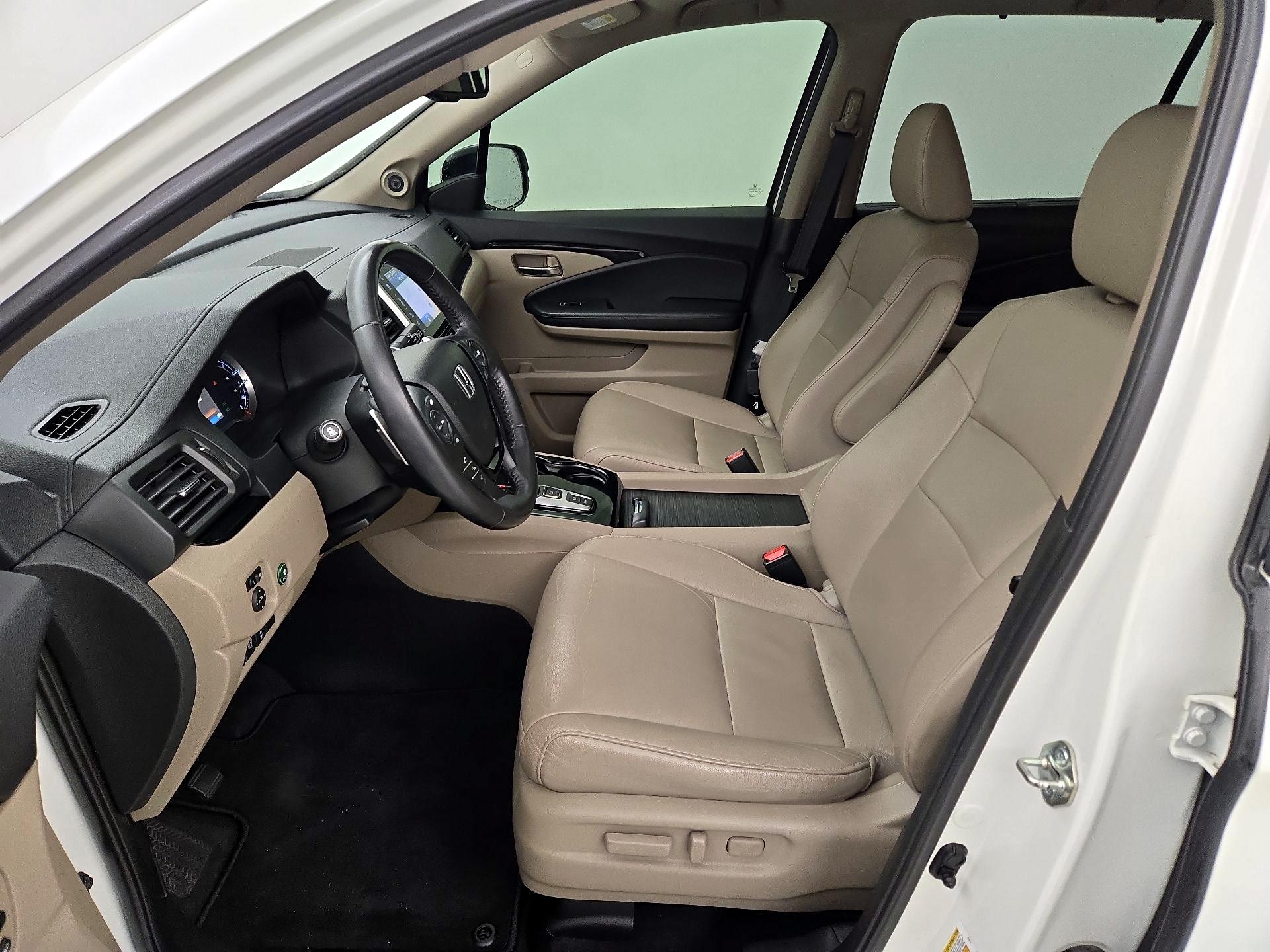 Thumbnail: 2018 Honda Pilot - 11