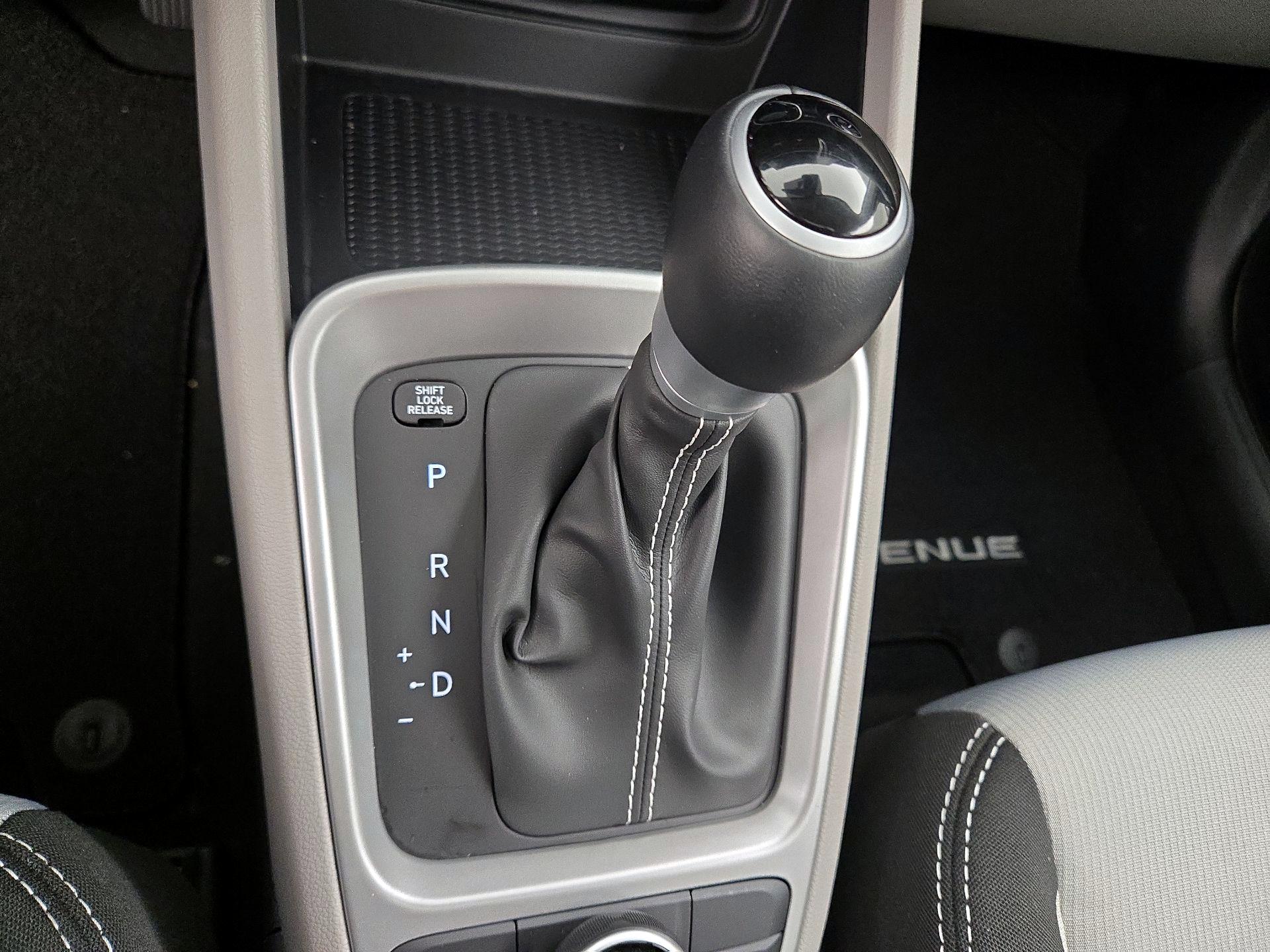 Thumbnail: 2025 Hyundai Venue - 17