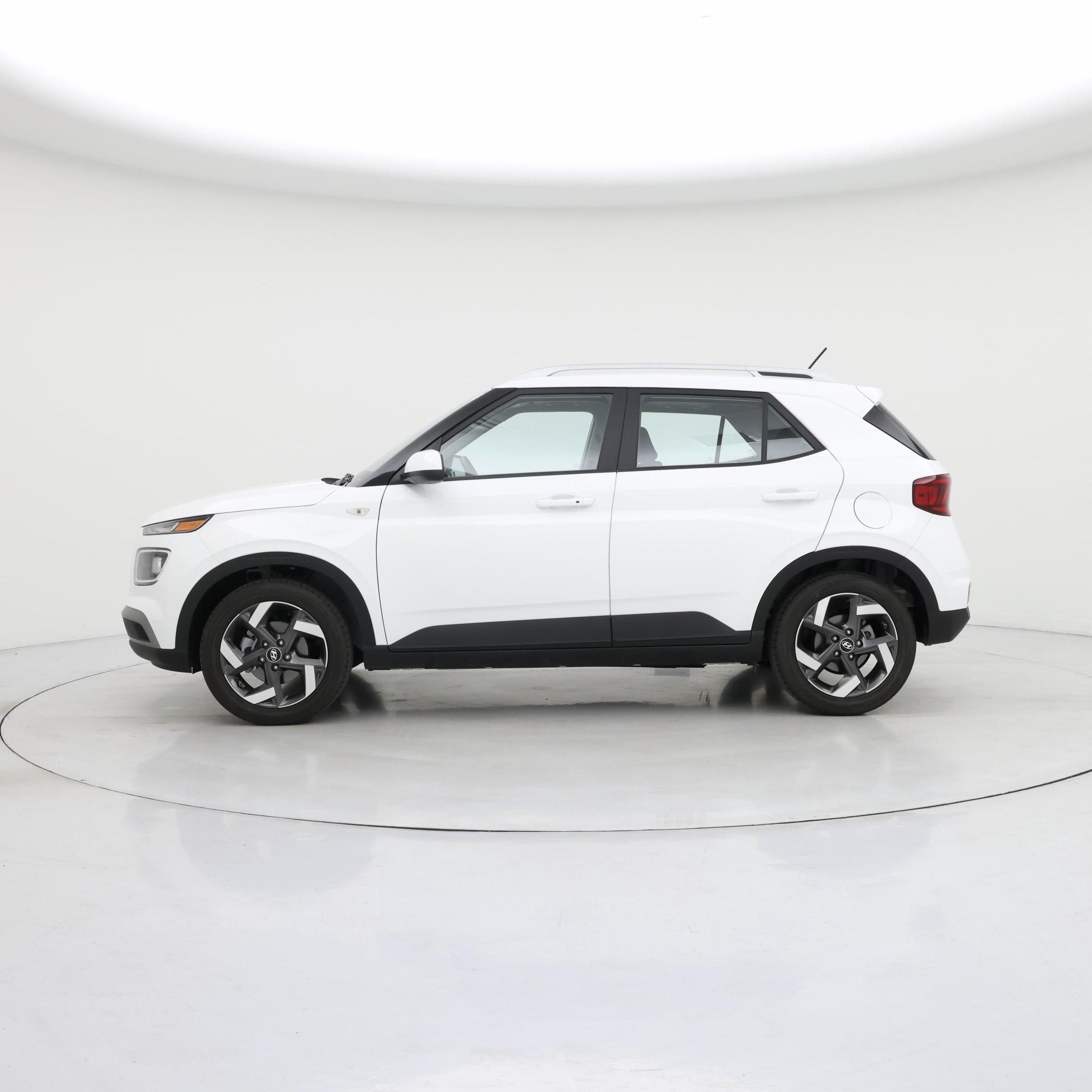 Thumbnail: 2025 Hyundai Venue - 3