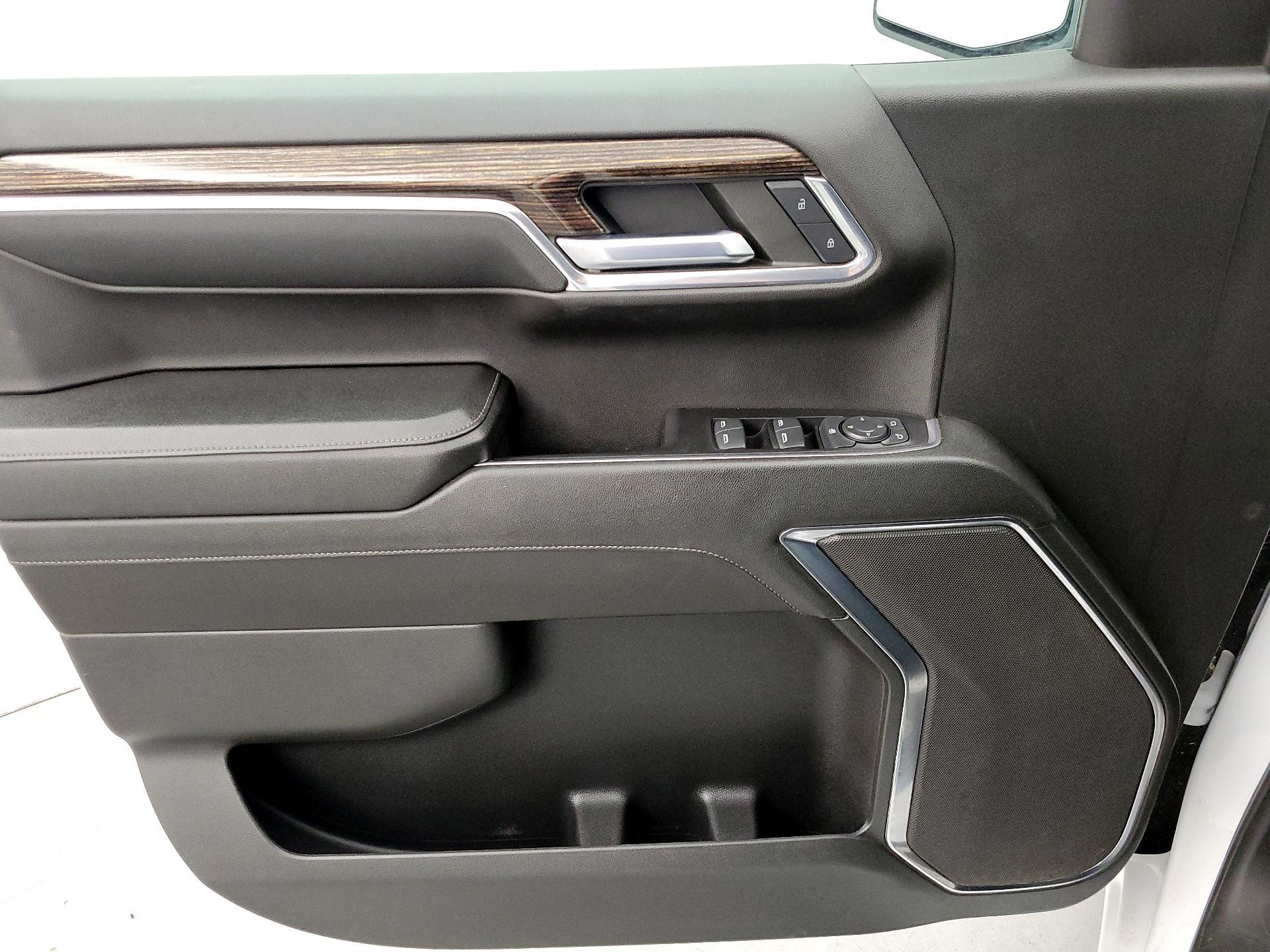 Thumbnail: 2023 GMC Sierra 1500 - 12