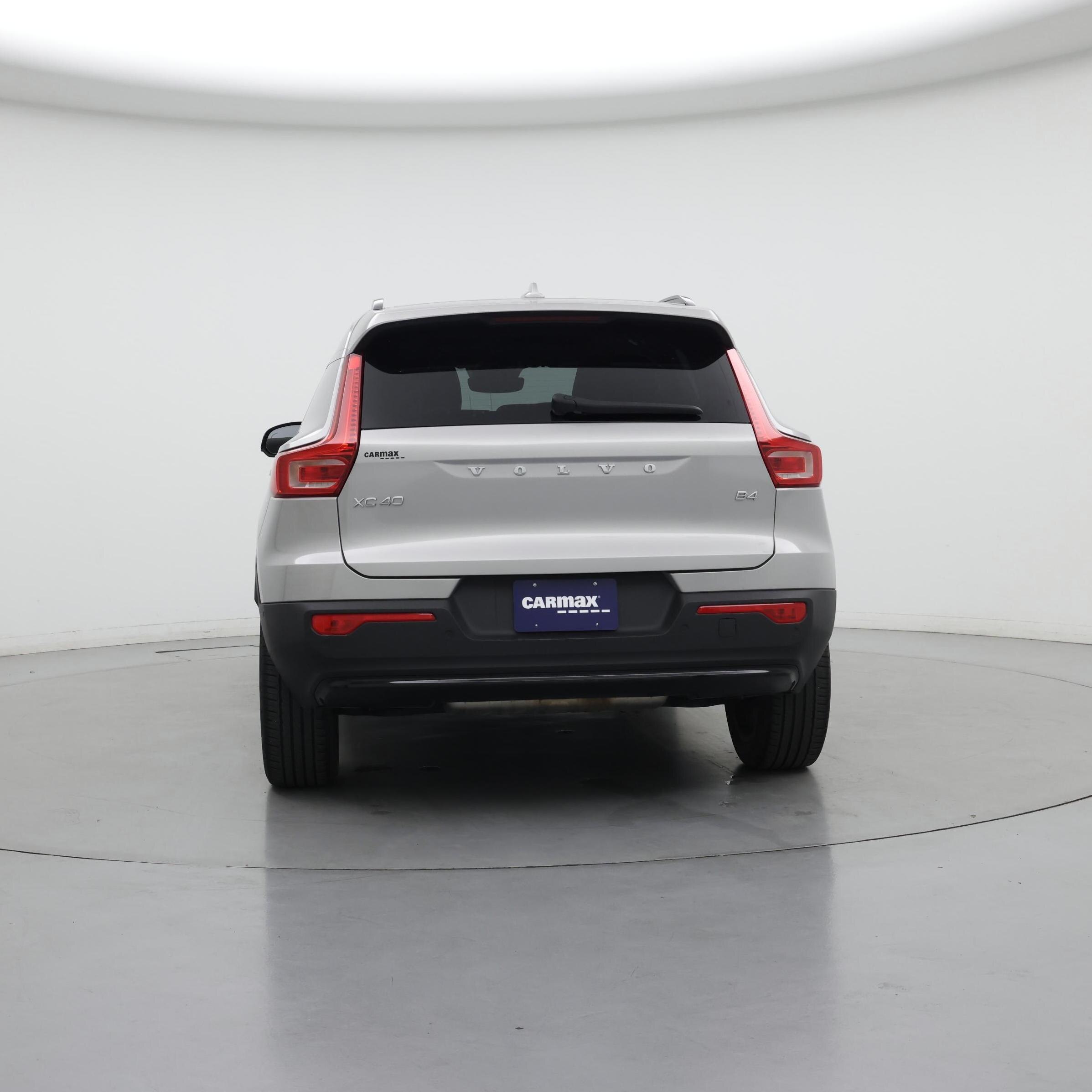 Thumbnail: 2023 Volvo XC40 - 6