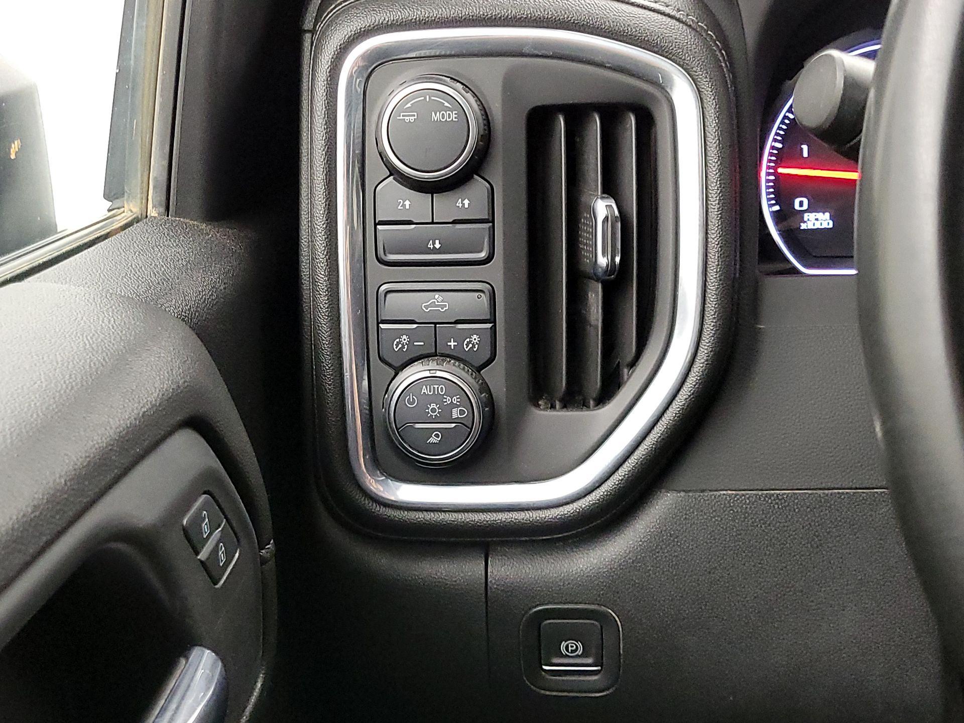 Thumbnail: 2023 Chevrolet Silverado 2500 - 13