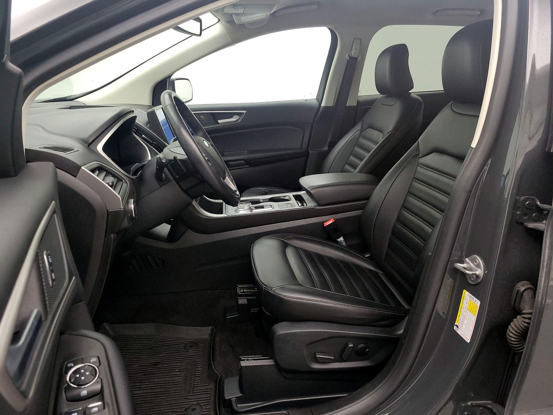 Thumbnail: 2021 Ford Edge - 11