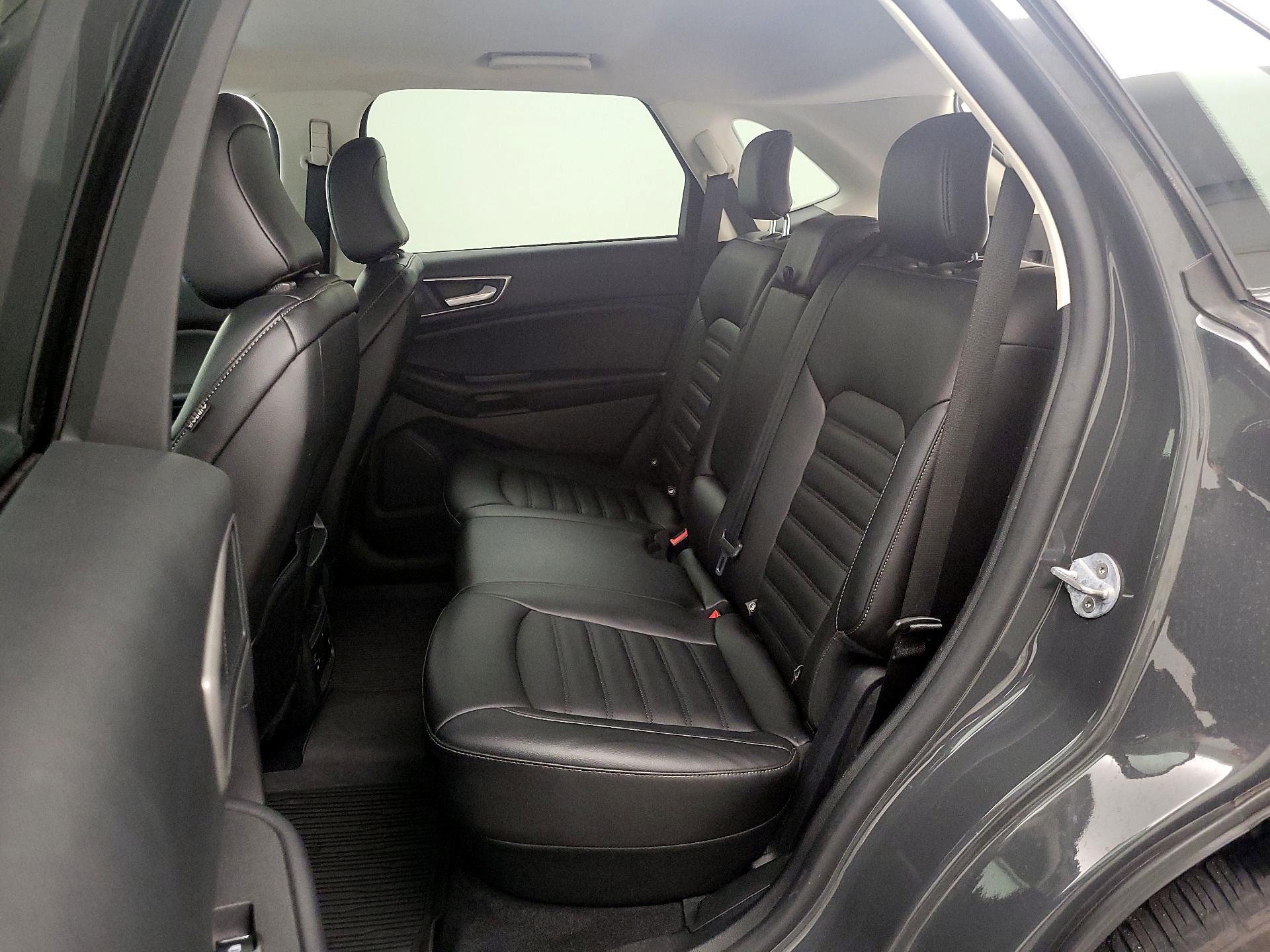 Thumbnail: 2021 Ford Edge - 20