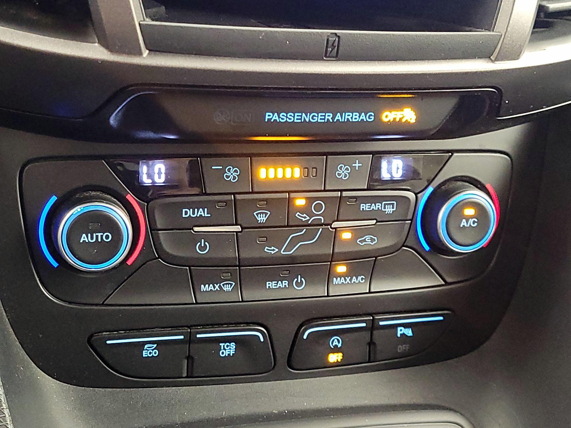 Thumbnail: 2022 Ford Transit Series - 16