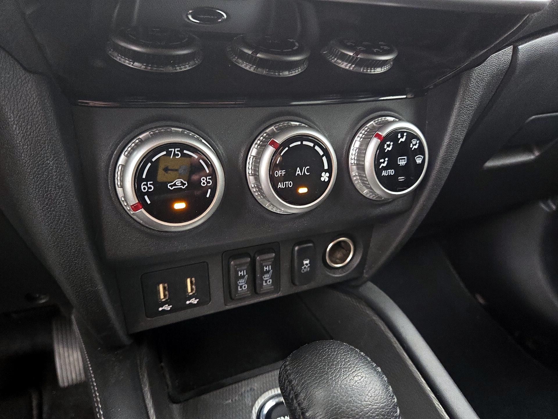Thumbnail: 2020 Mitsubishi Outlander Sport - 16