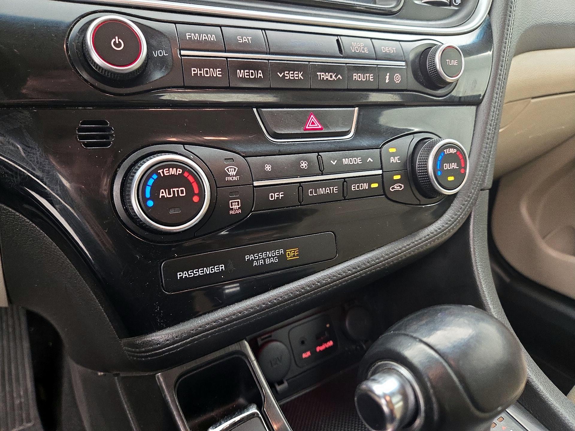 Thumbnail: 2014 Kia Optima - 16