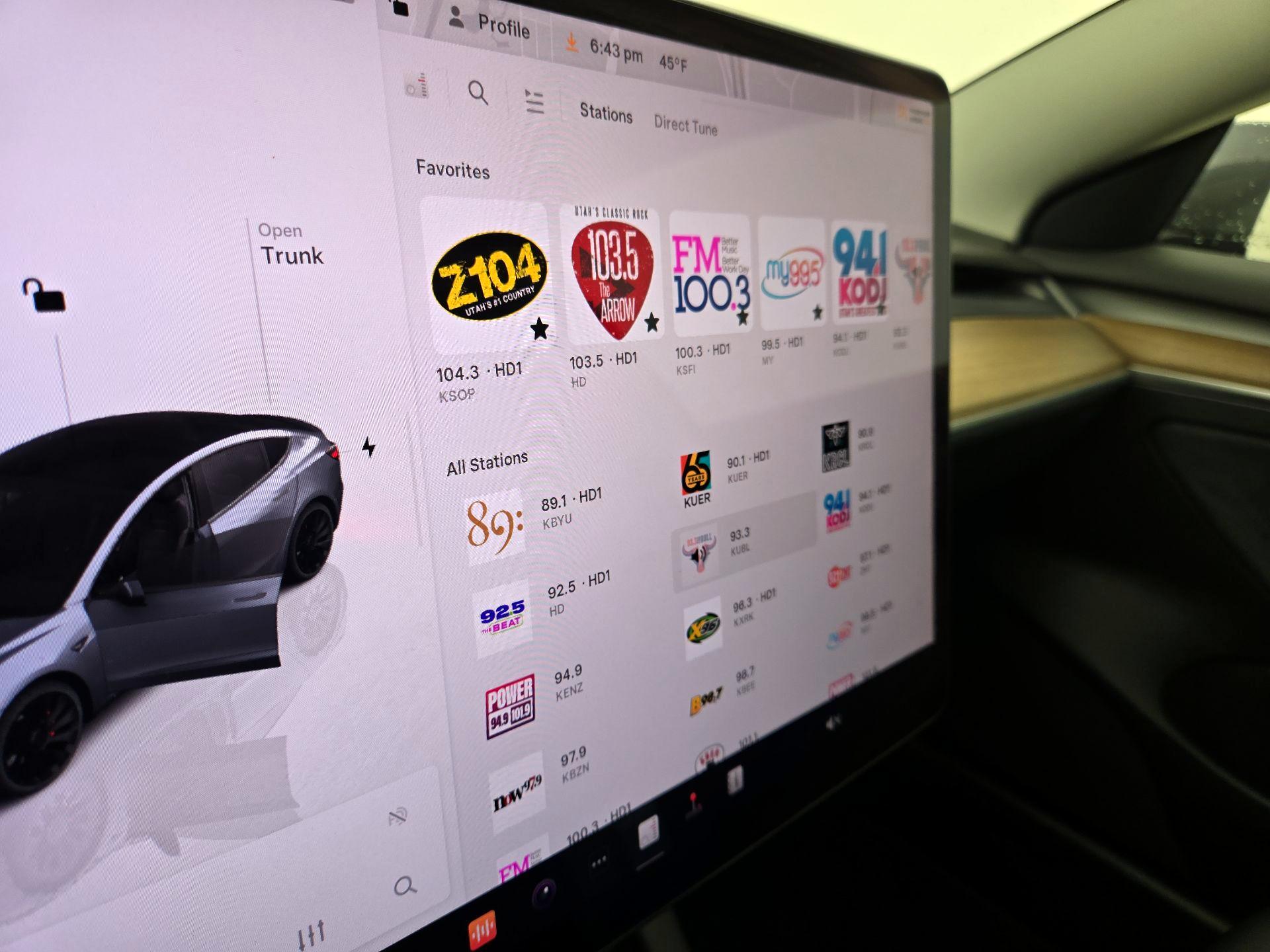 Thumbnail: 2022 Tesla Model 3 - 15