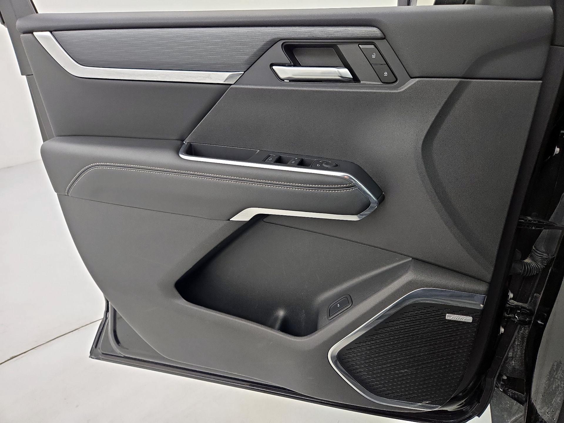 Thumbnail: 2025 GMC Acadia - 12