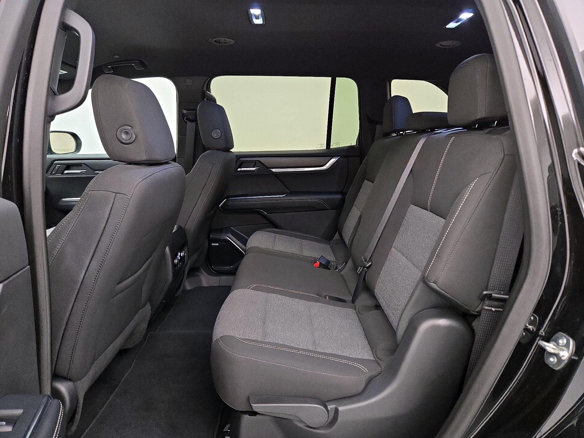 Thumbnail: 2025 GMC Acadia - 19