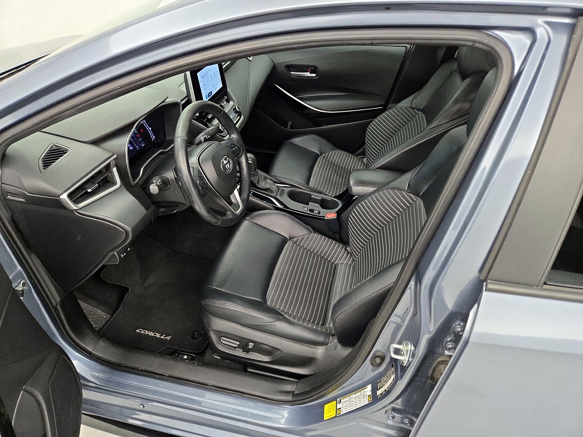 Thumbnail: 2023 Toyota Corolla - 11