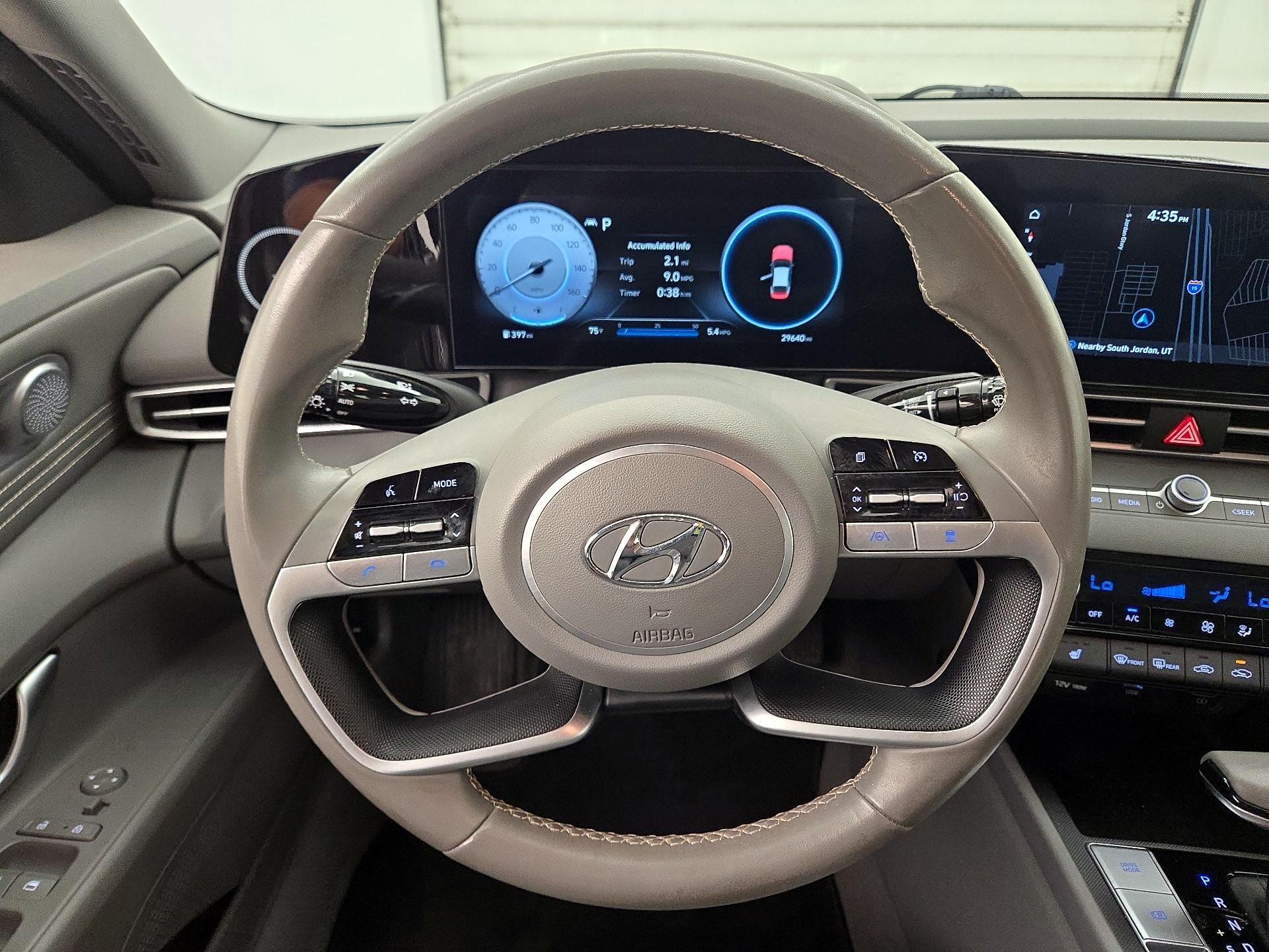 Thumbnail: 2023 Hyundai Elantra - 10