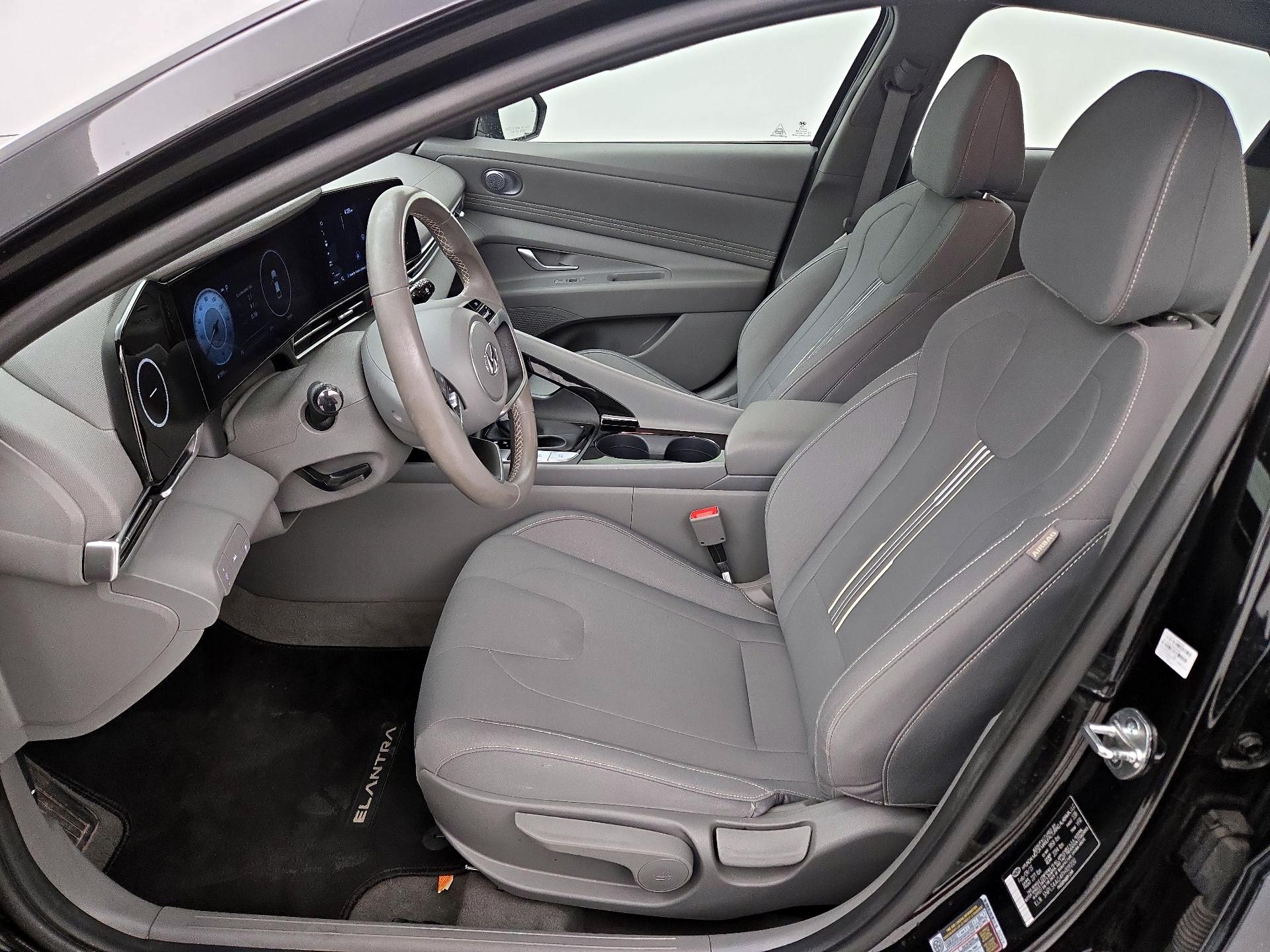 Thumbnail: 2023 Hyundai Elantra - 11