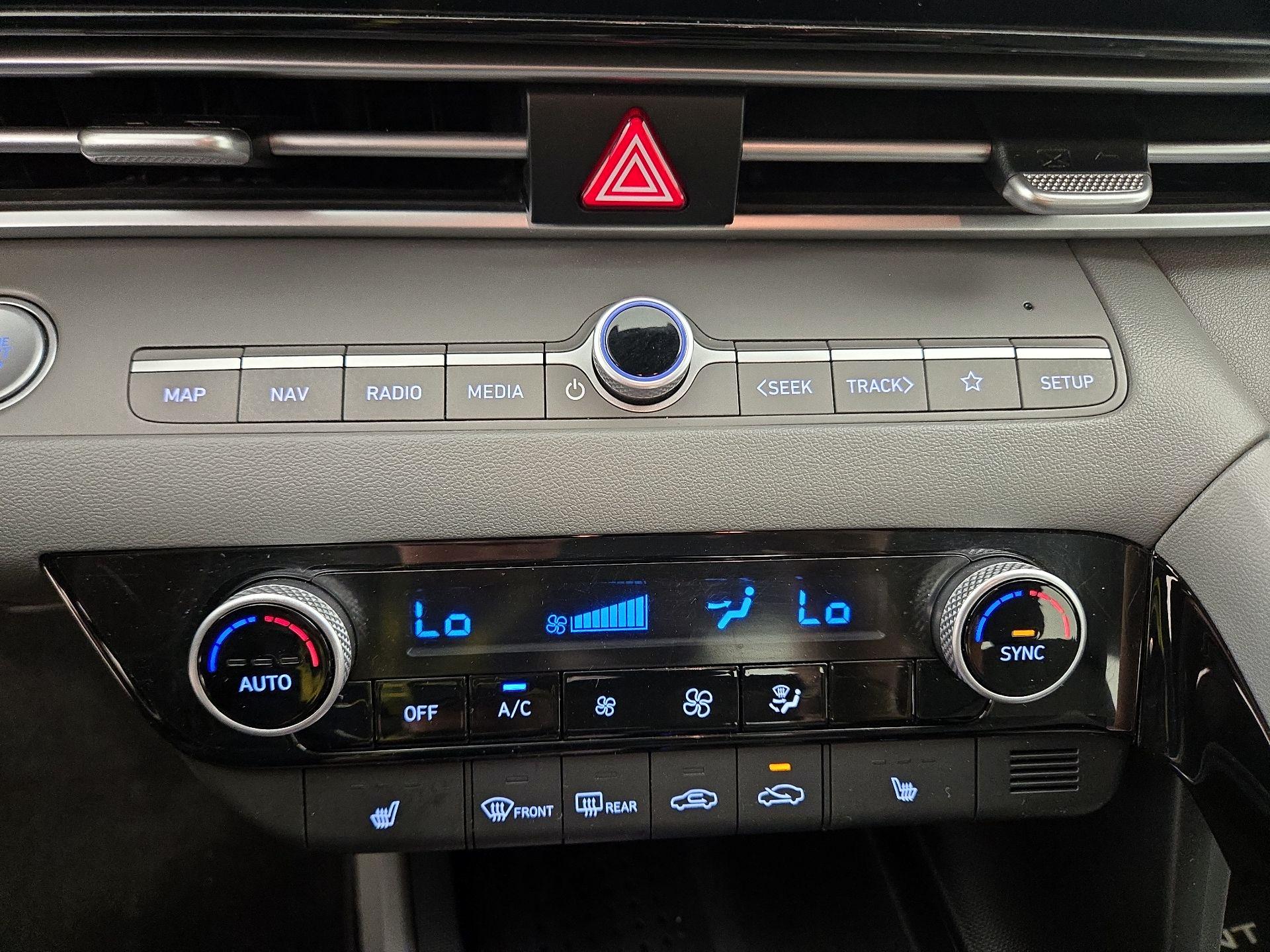 Thumbnail: 2023 Hyundai Elantra - 17