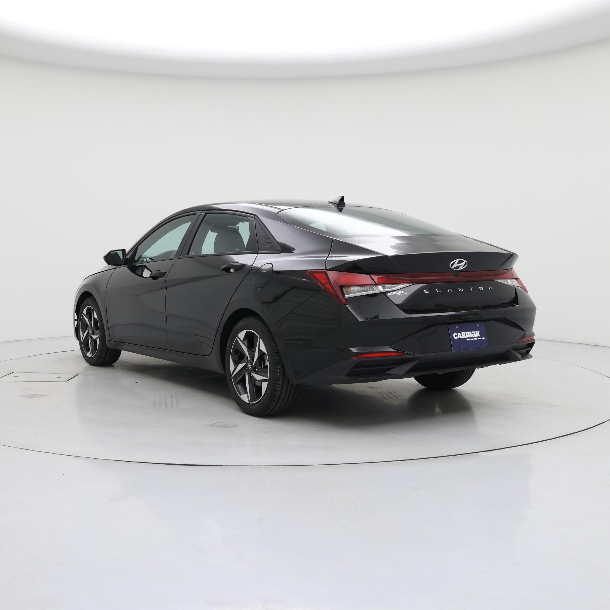 Thumbnail: 2023 Hyundai Elantra - 2