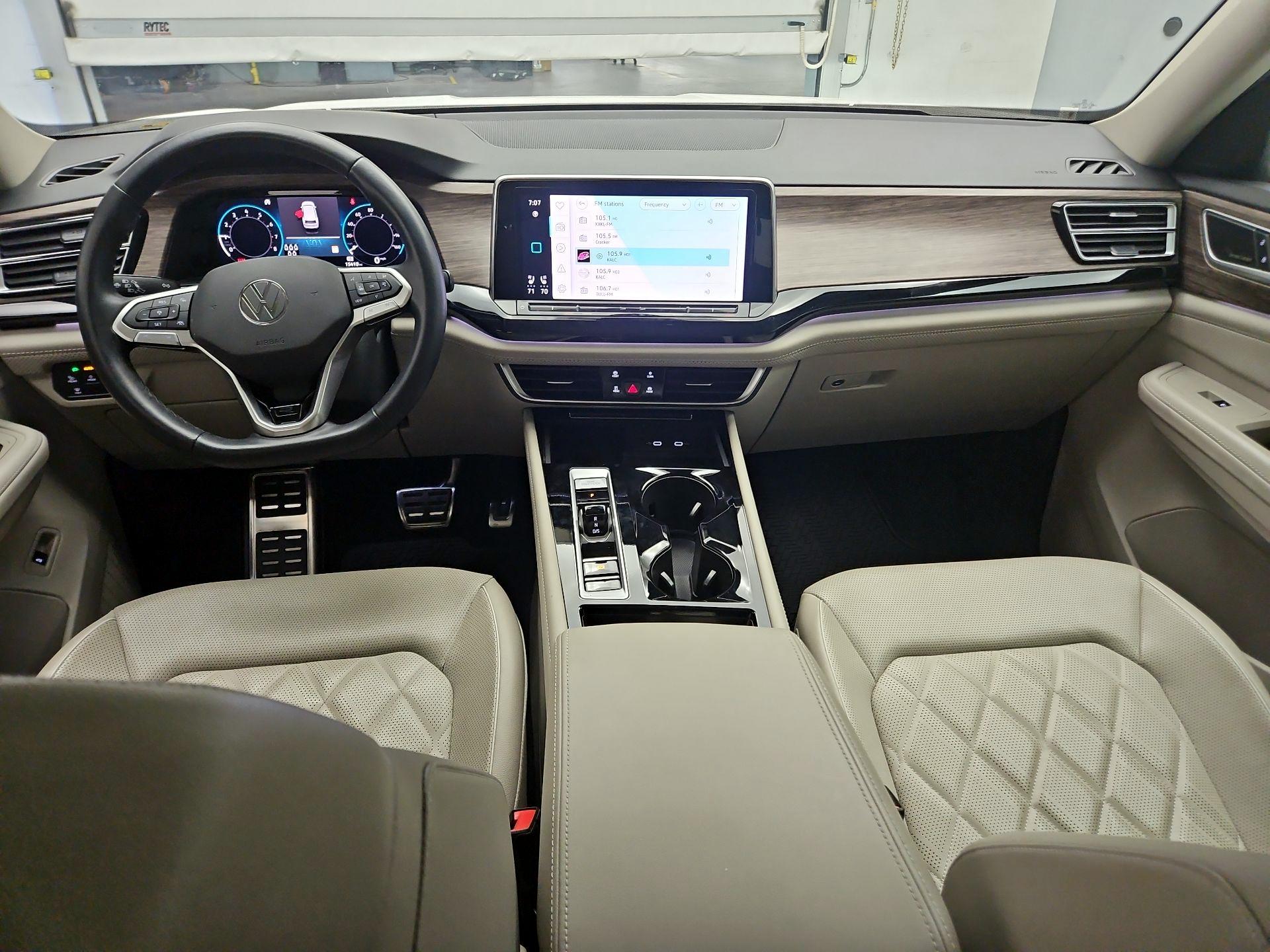 Thumbnail: 2024 Volkswagen Atlas - 8