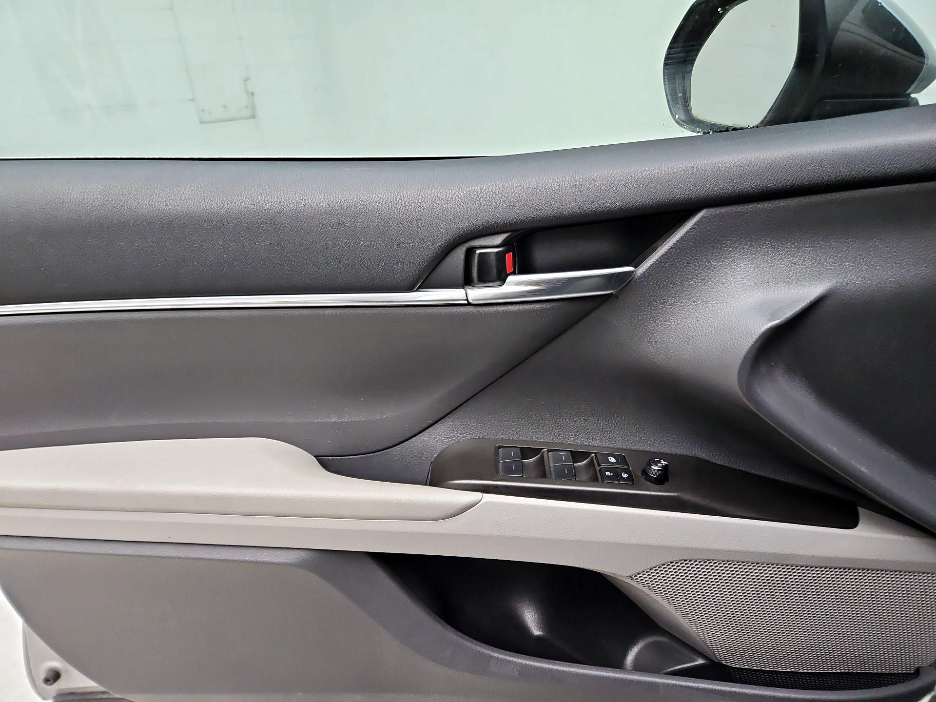 Thumbnail: 2024 Toyota Camry - 10