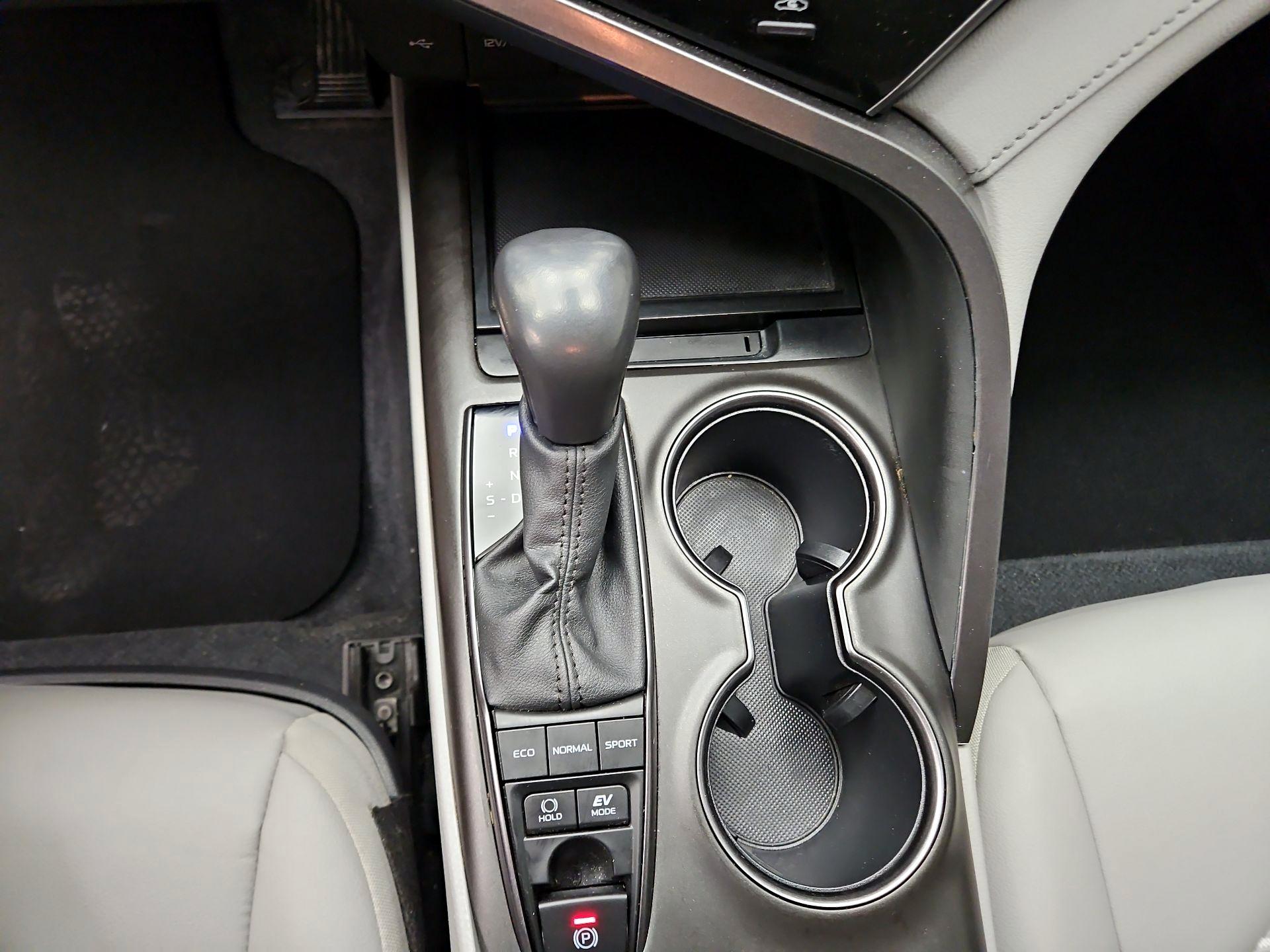 Thumbnail: 2024 Toyota Camry - 15