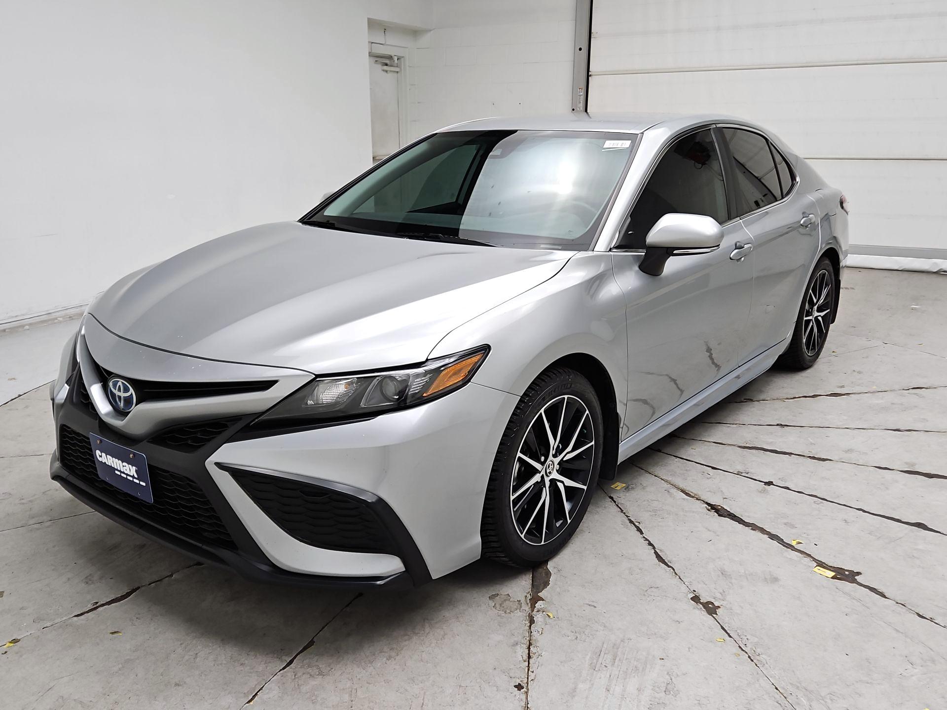 Thumbnail: 2024 Toyota Camry - 3