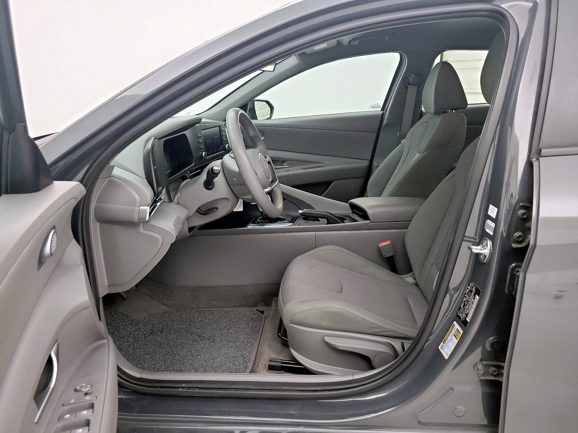 Thumbnail: 2024 Hyundai Elantra - 11