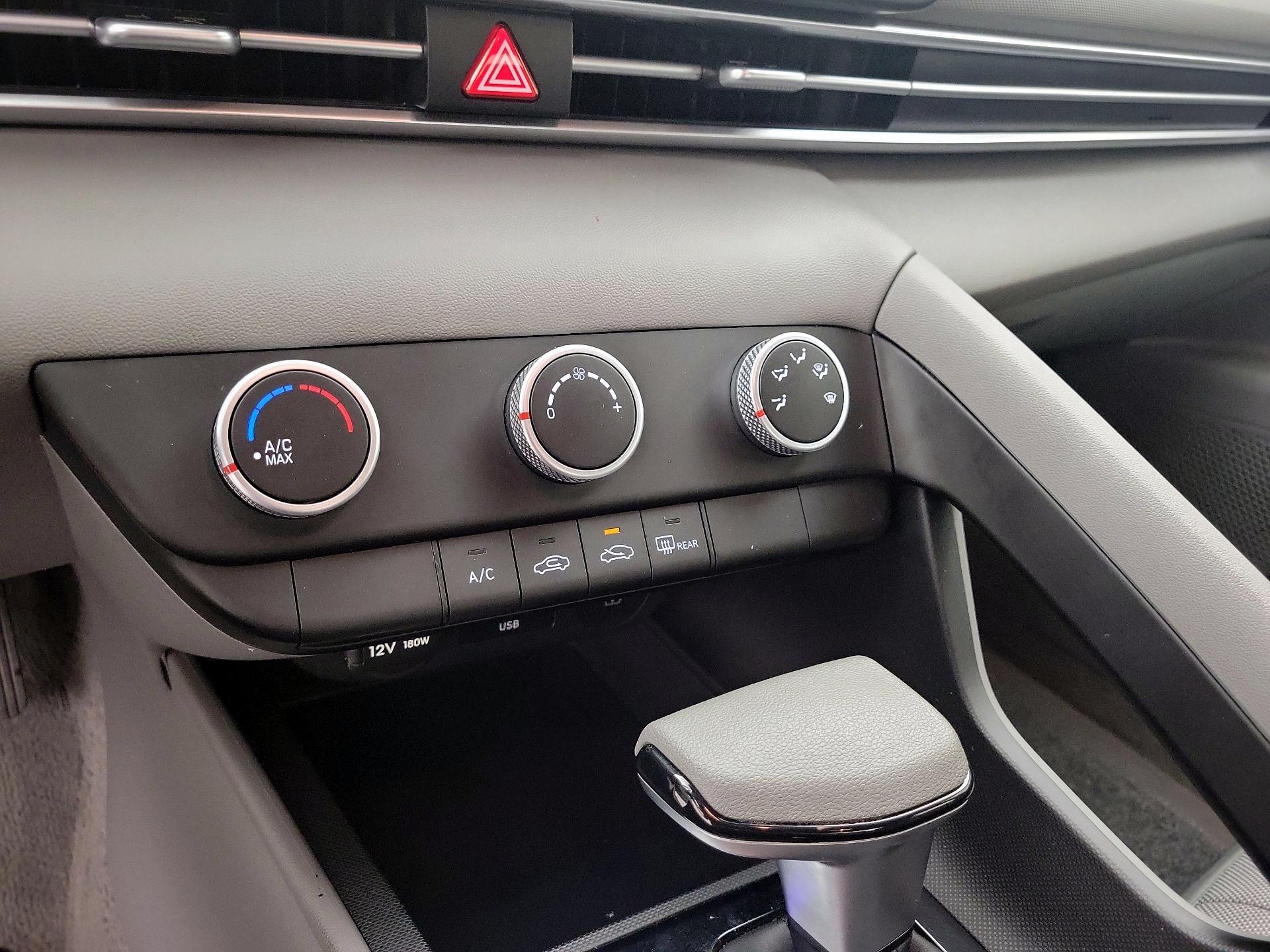 Thumbnail: 2024 Hyundai Elantra - 16