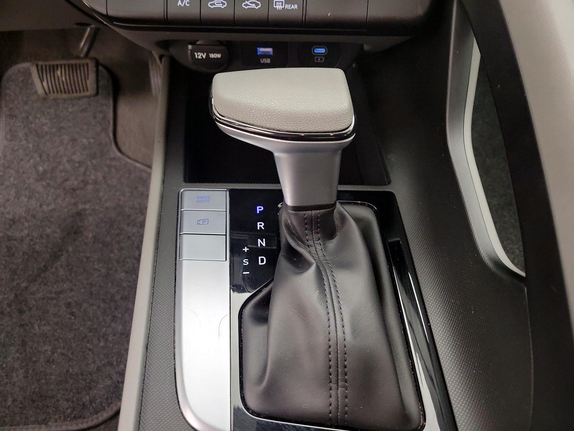 Thumbnail: 2024 Hyundai Elantra - 17