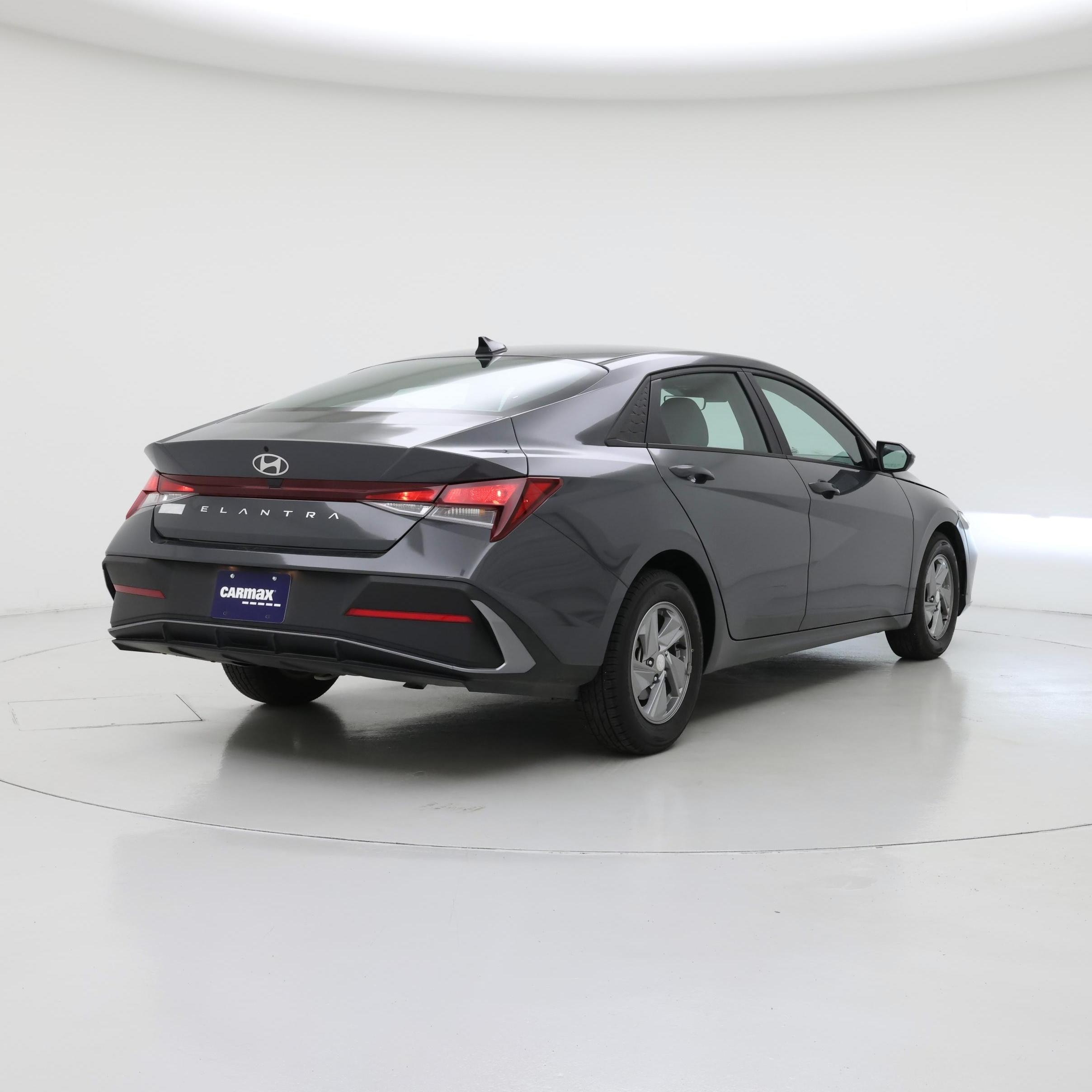 Thumbnail: 2024 Hyundai Elantra - 8