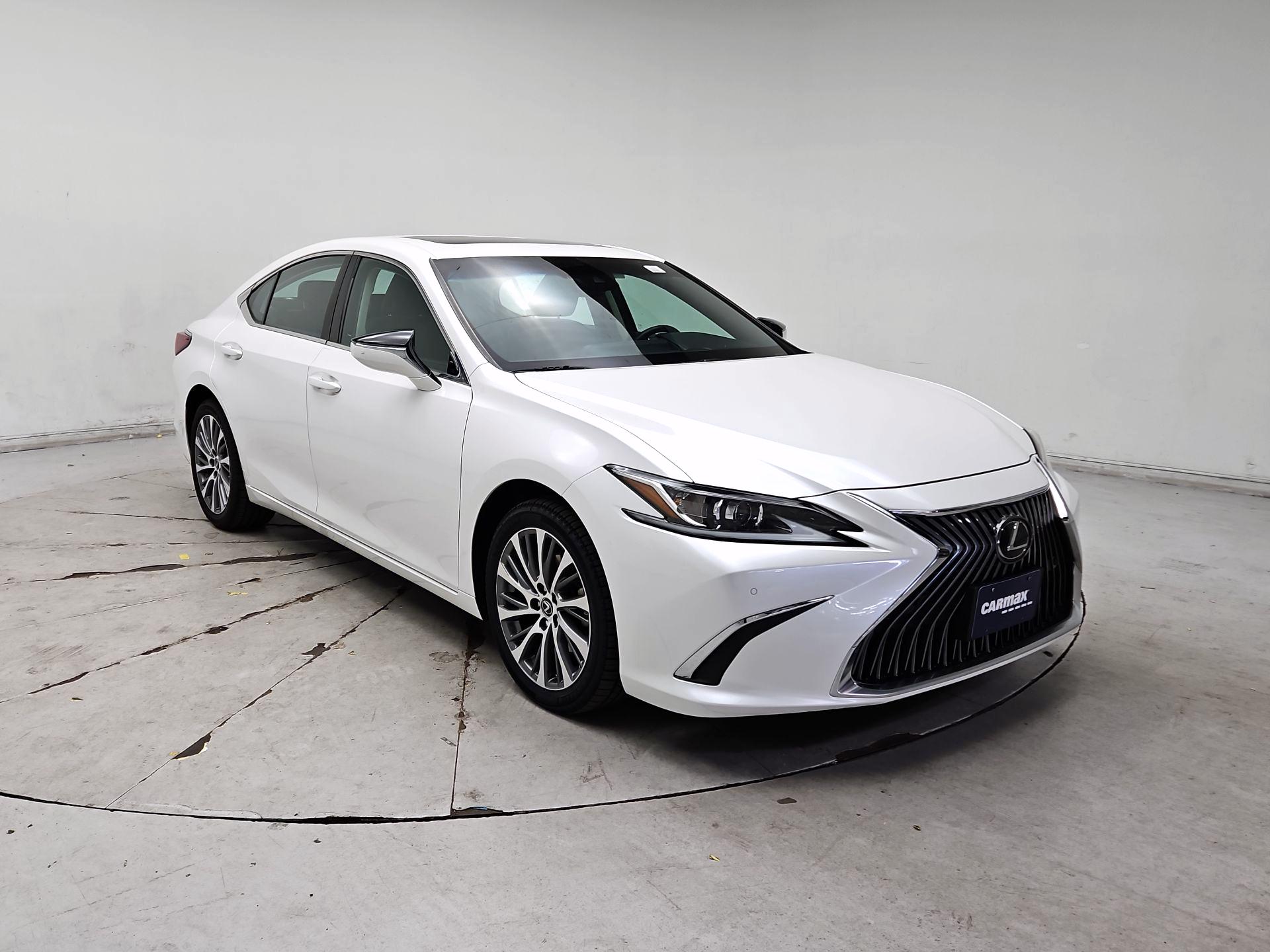 Thumbnail: 2020 Lexus ES - 1