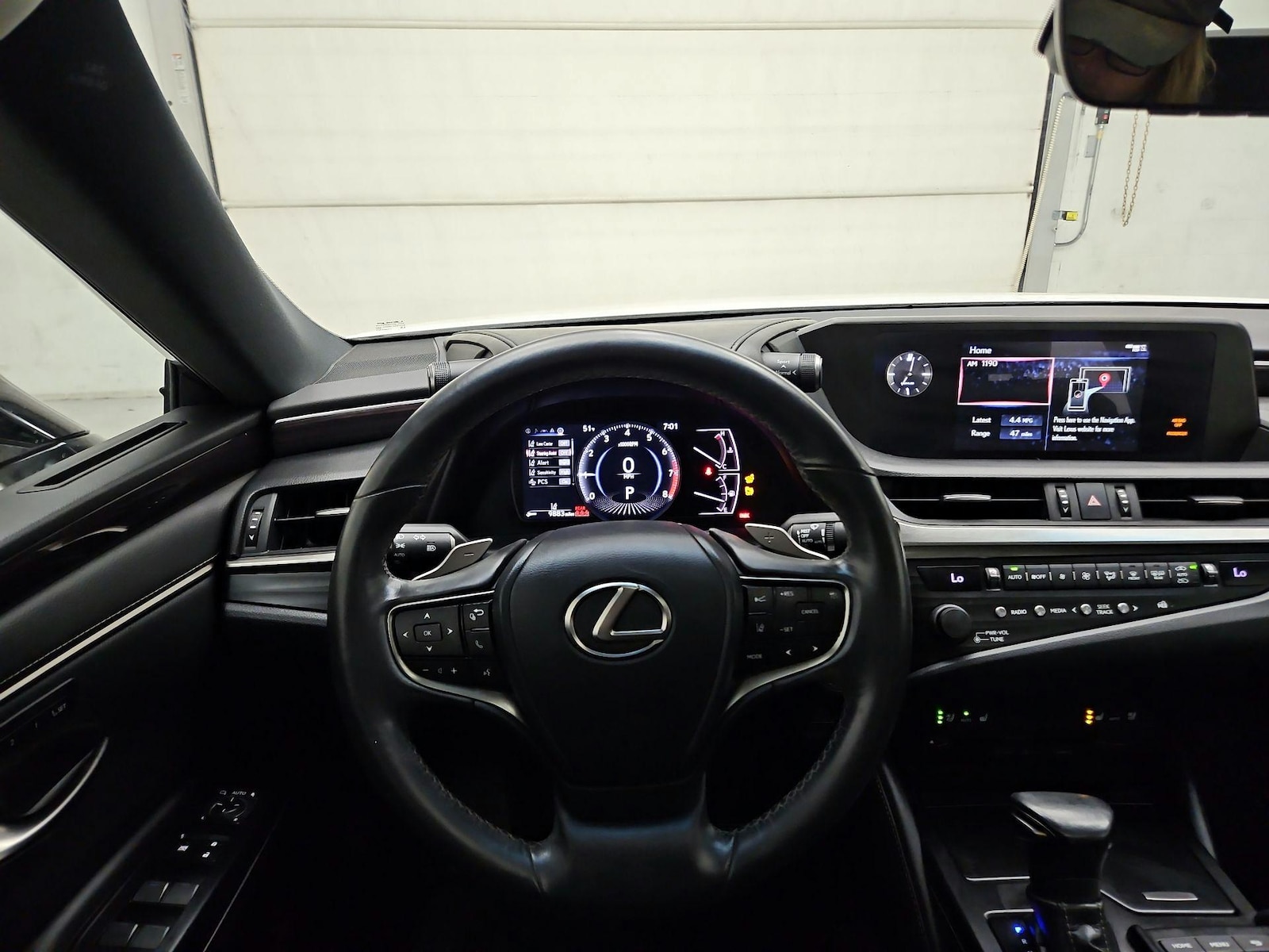 2020 Lexus ES 350 - Photo 9
