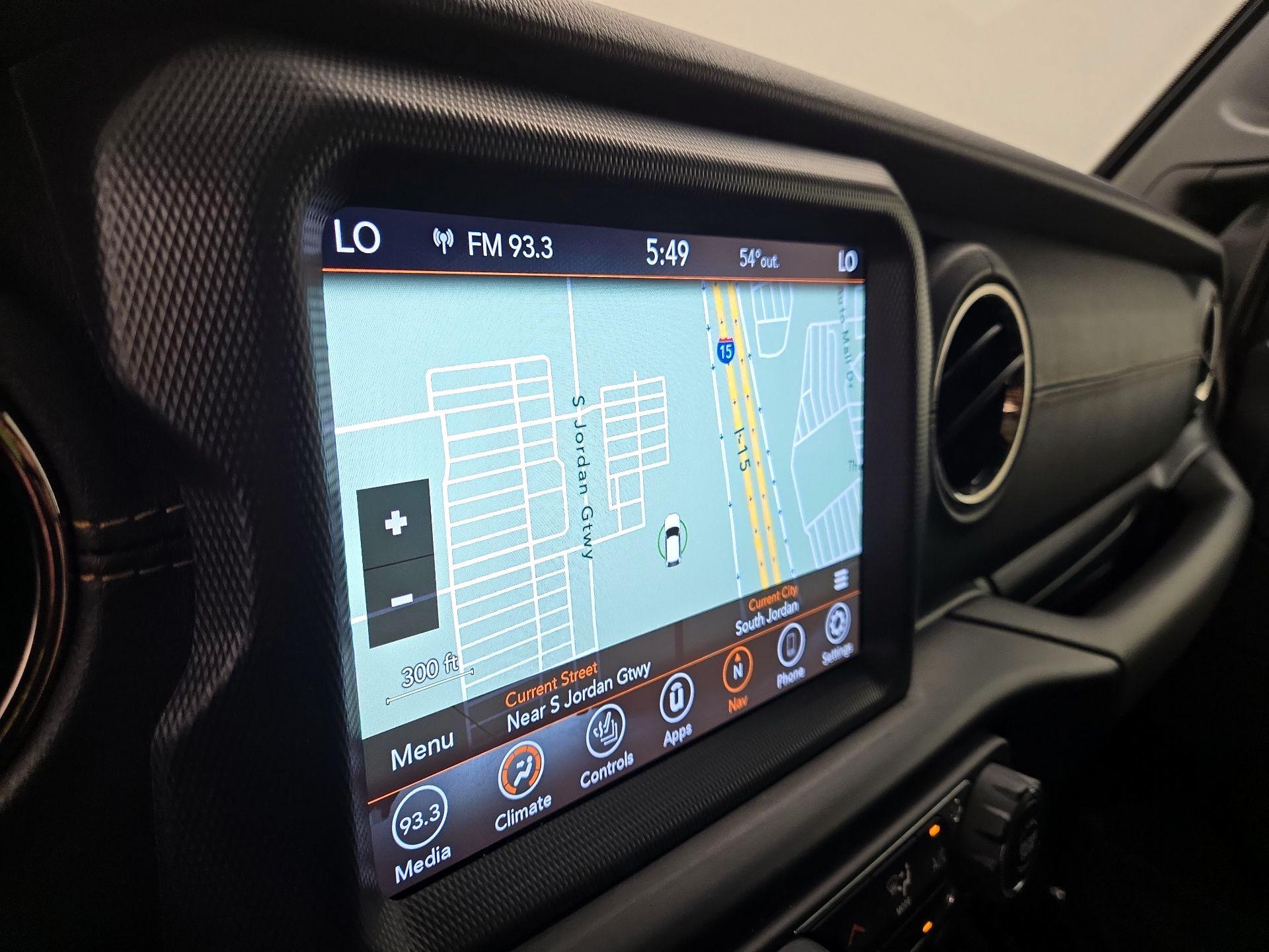 Thumbnail: 2021 Jeep Gladiator - 14