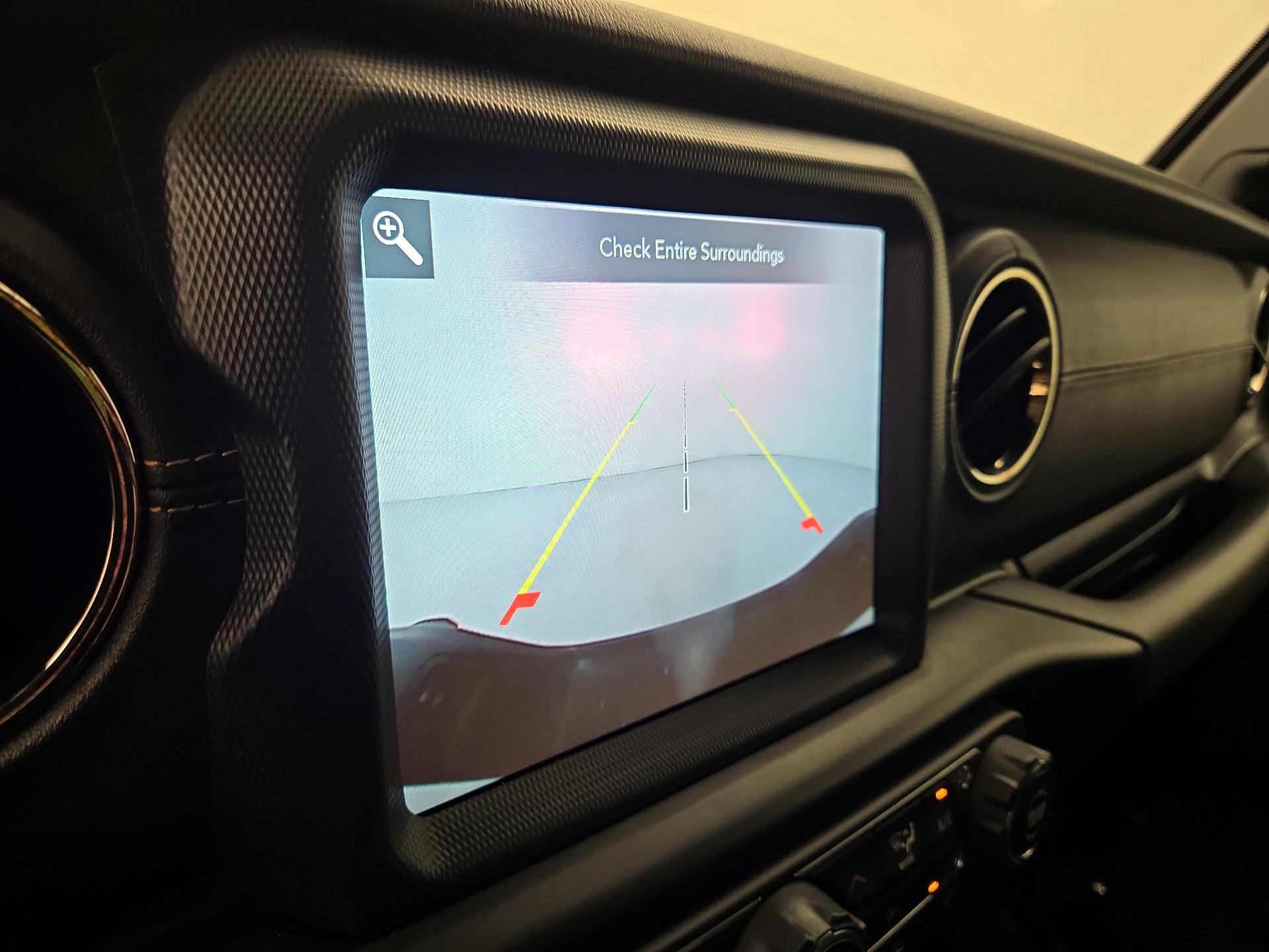 Thumbnail: 2021 Jeep Gladiator - 15