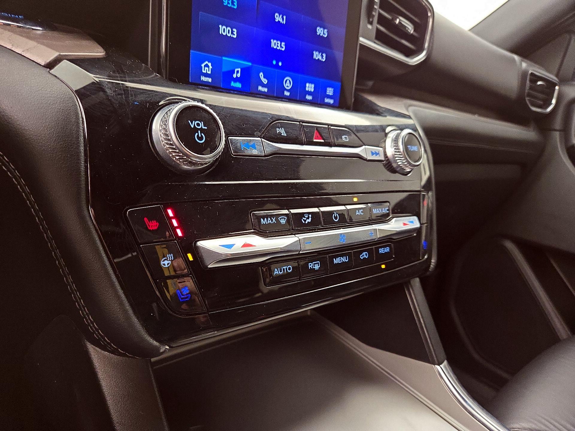 Thumbnail: 2023 Ford Explorer - 17