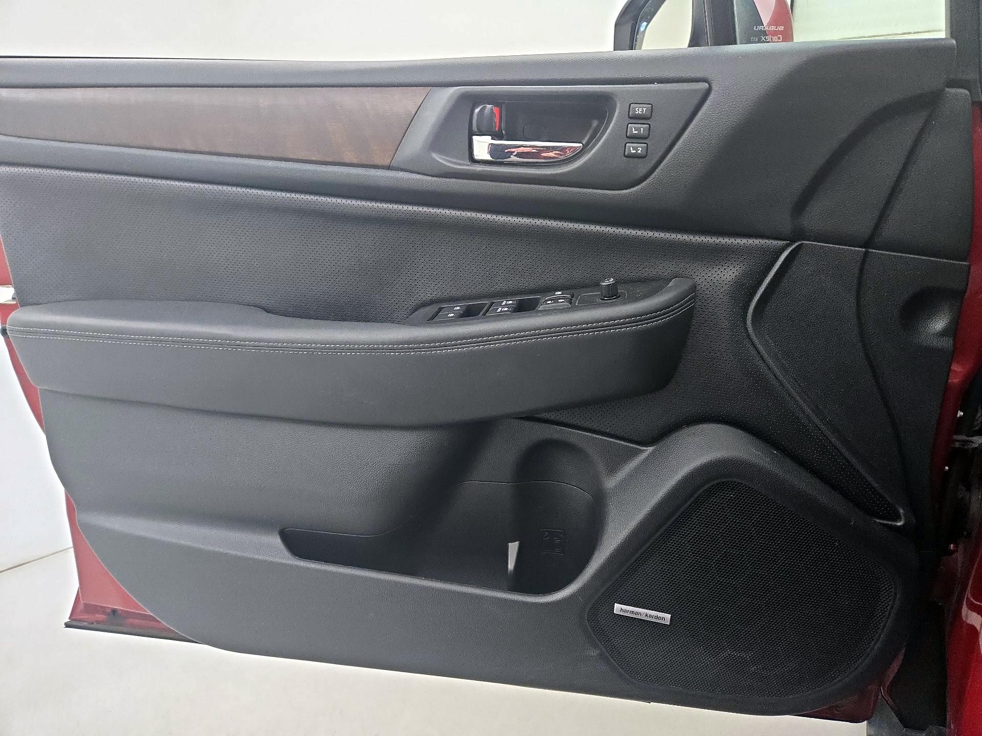 Thumbnail: 2015 Subaru Outback - 10