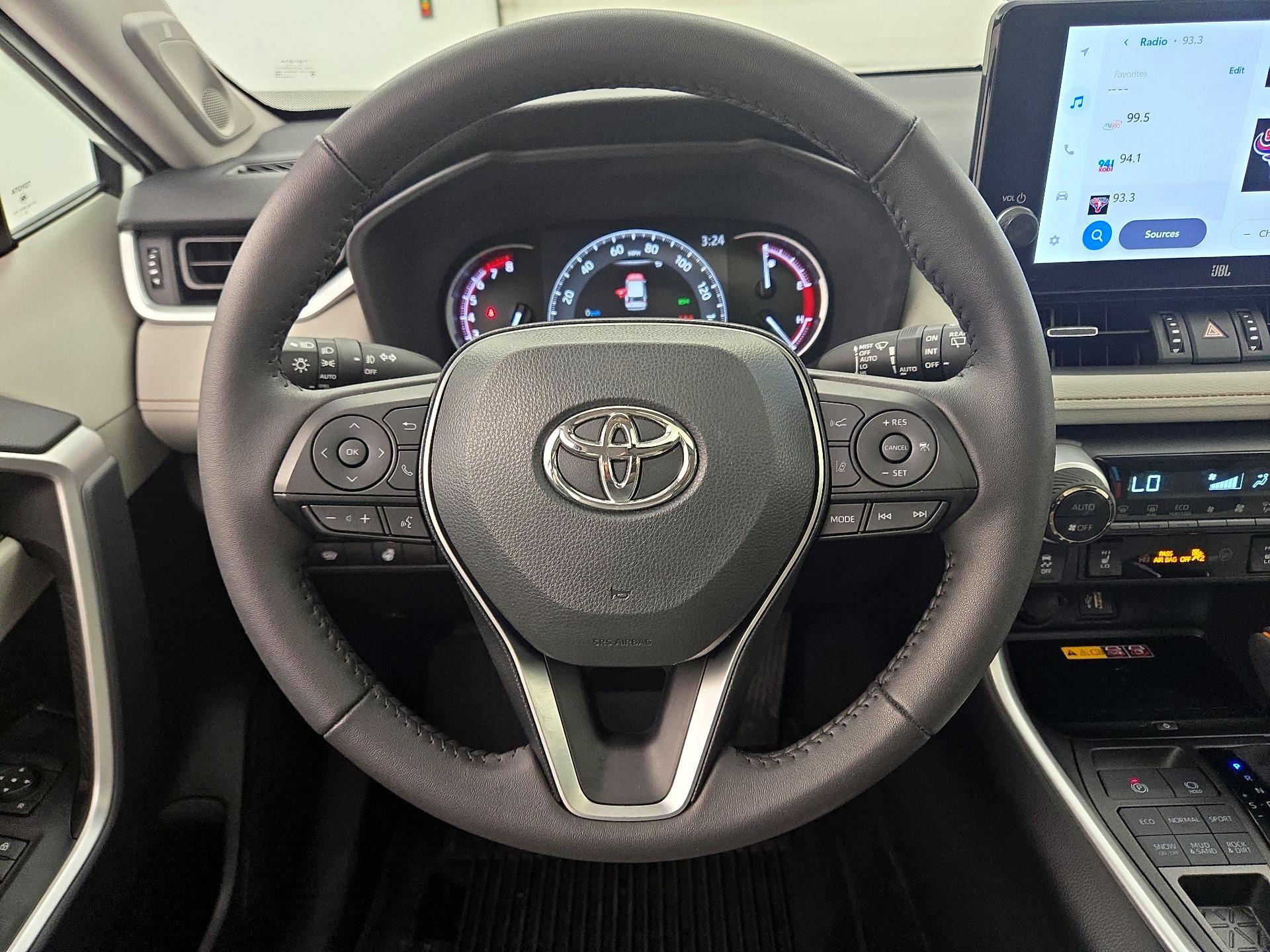Thumbnail: 2025 Toyota RAV4 - 10
