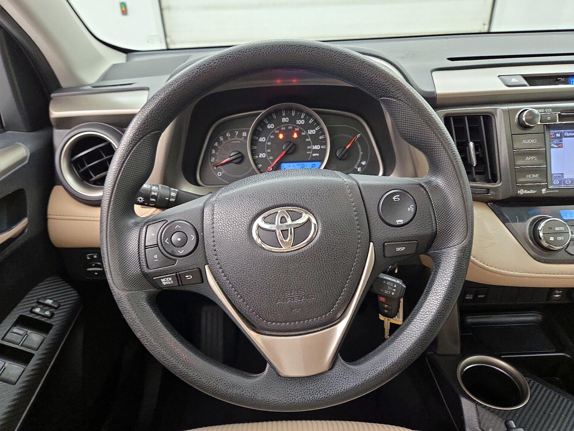 Thumbnail: 2014 Toyota RAV4 - 10