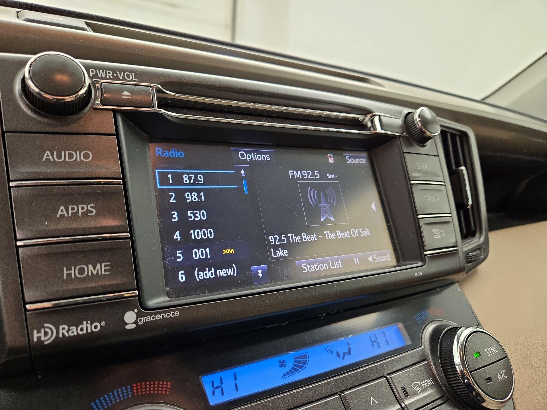 Thumbnail: 2014 Toyota RAV4 - 16