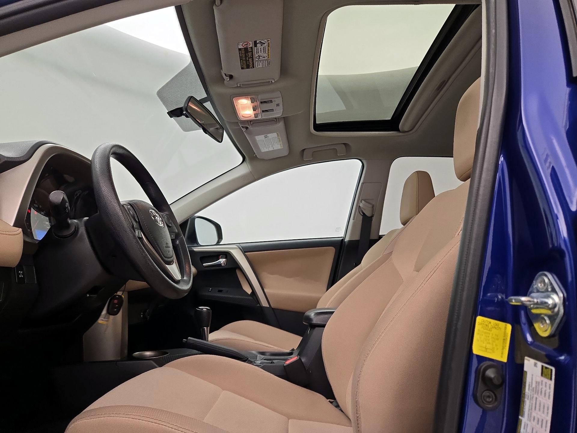 Thumbnail: 2014 Toyota RAV4 - 20