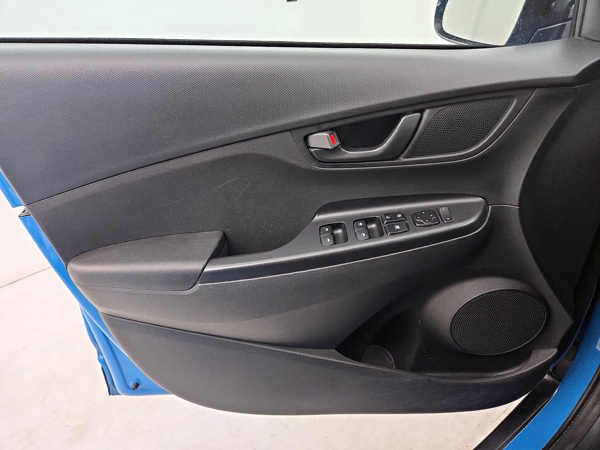 Thumbnail: 2022 Hyundai Kona - 12