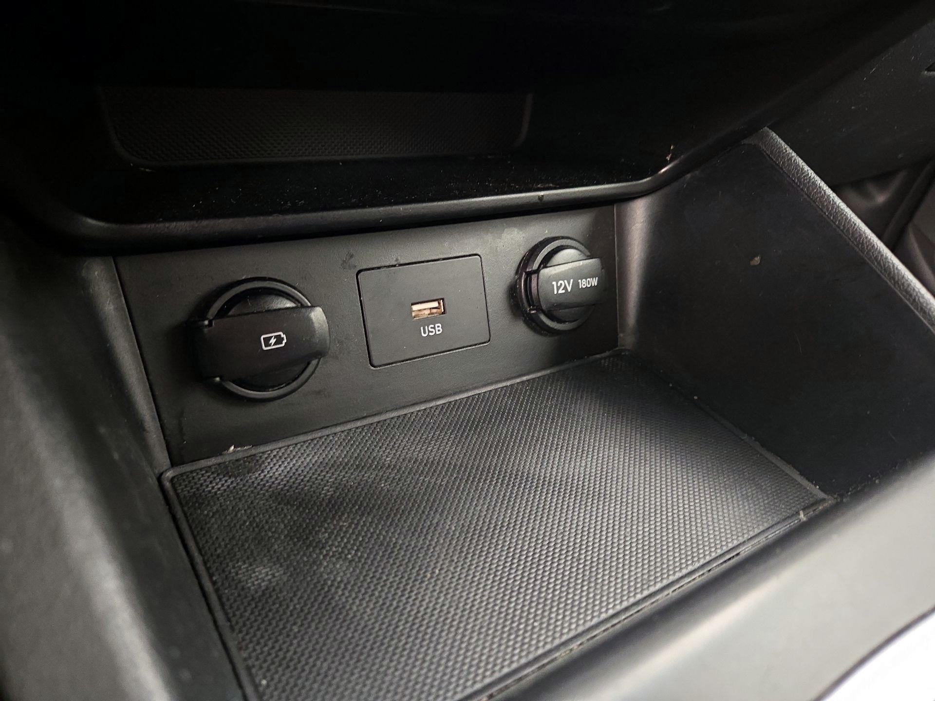 Thumbnail: 2022 Hyundai Kona - 18