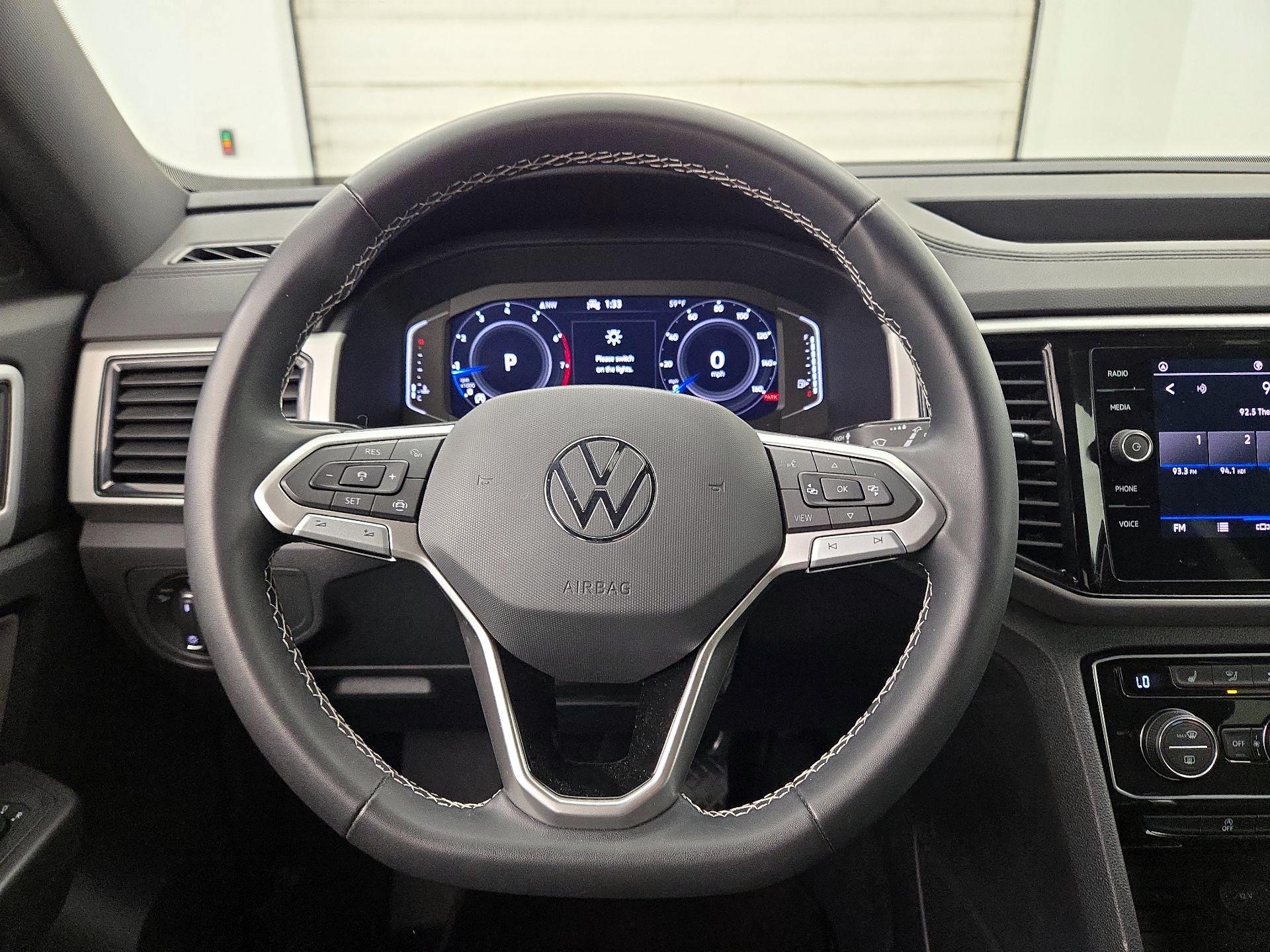 Thumbnail: 2023 Volkswagen Atlas - 10