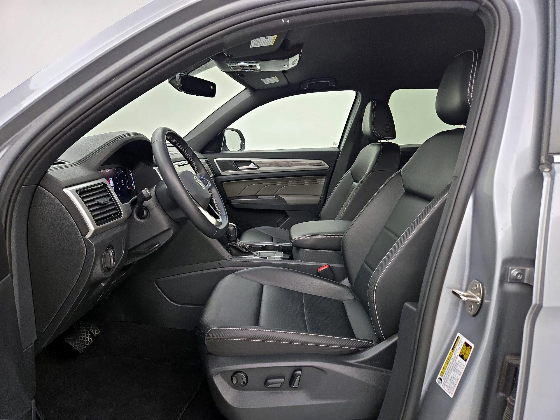 Thumbnail: 2023 Volkswagen Atlas - 11