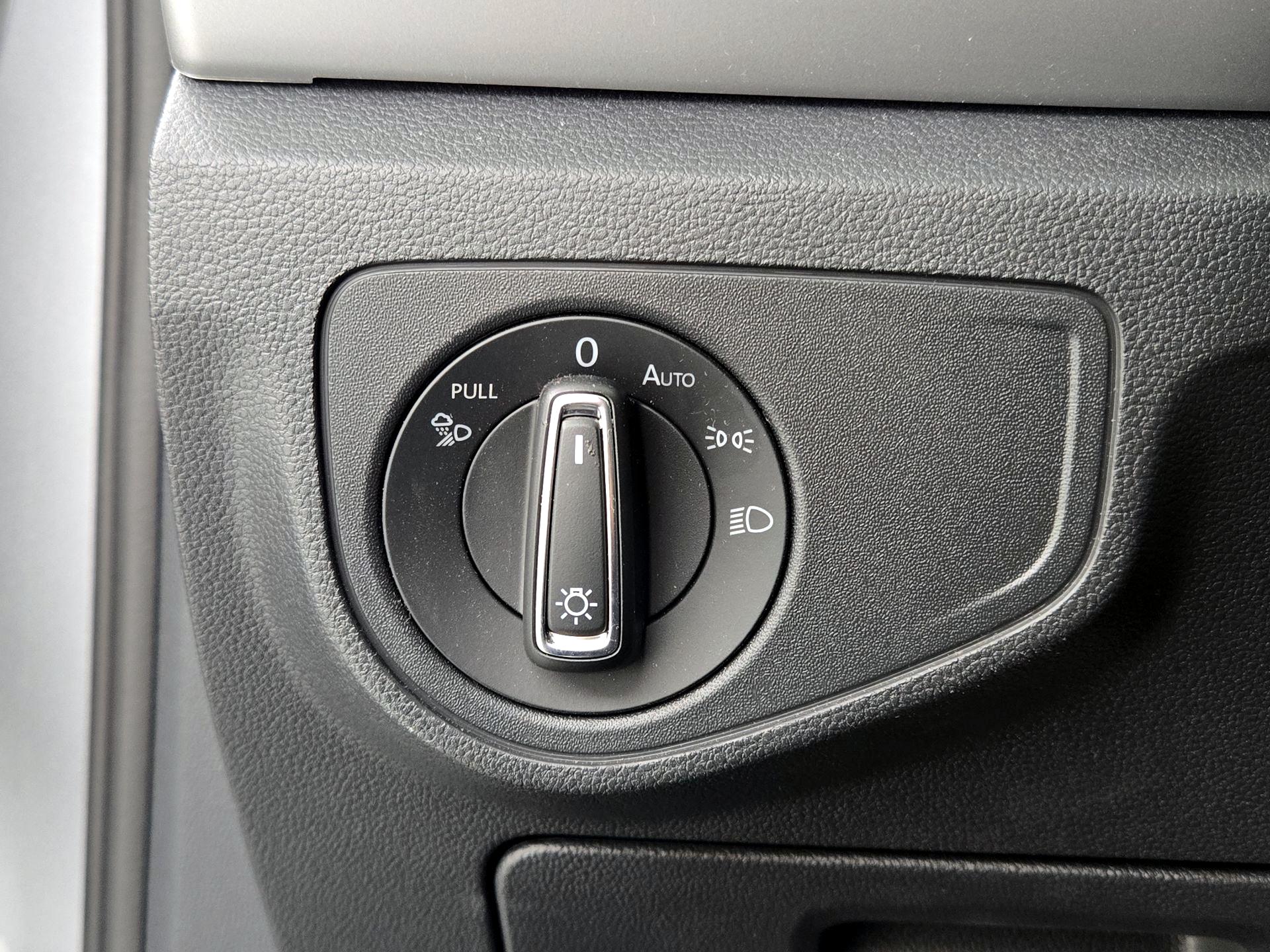 Thumbnail: 2023 Volkswagen Atlas - 13