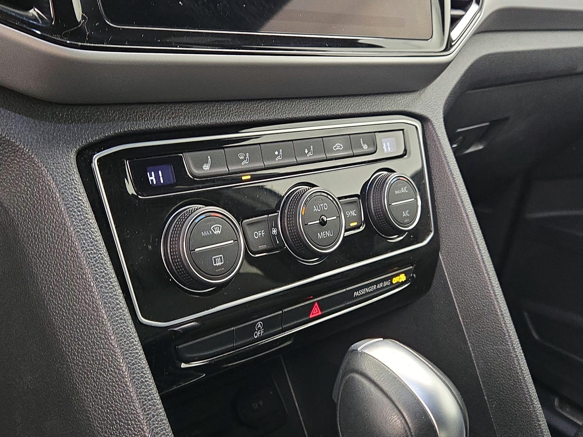 Thumbnail: 2023 Volkswagen Atlas - 16