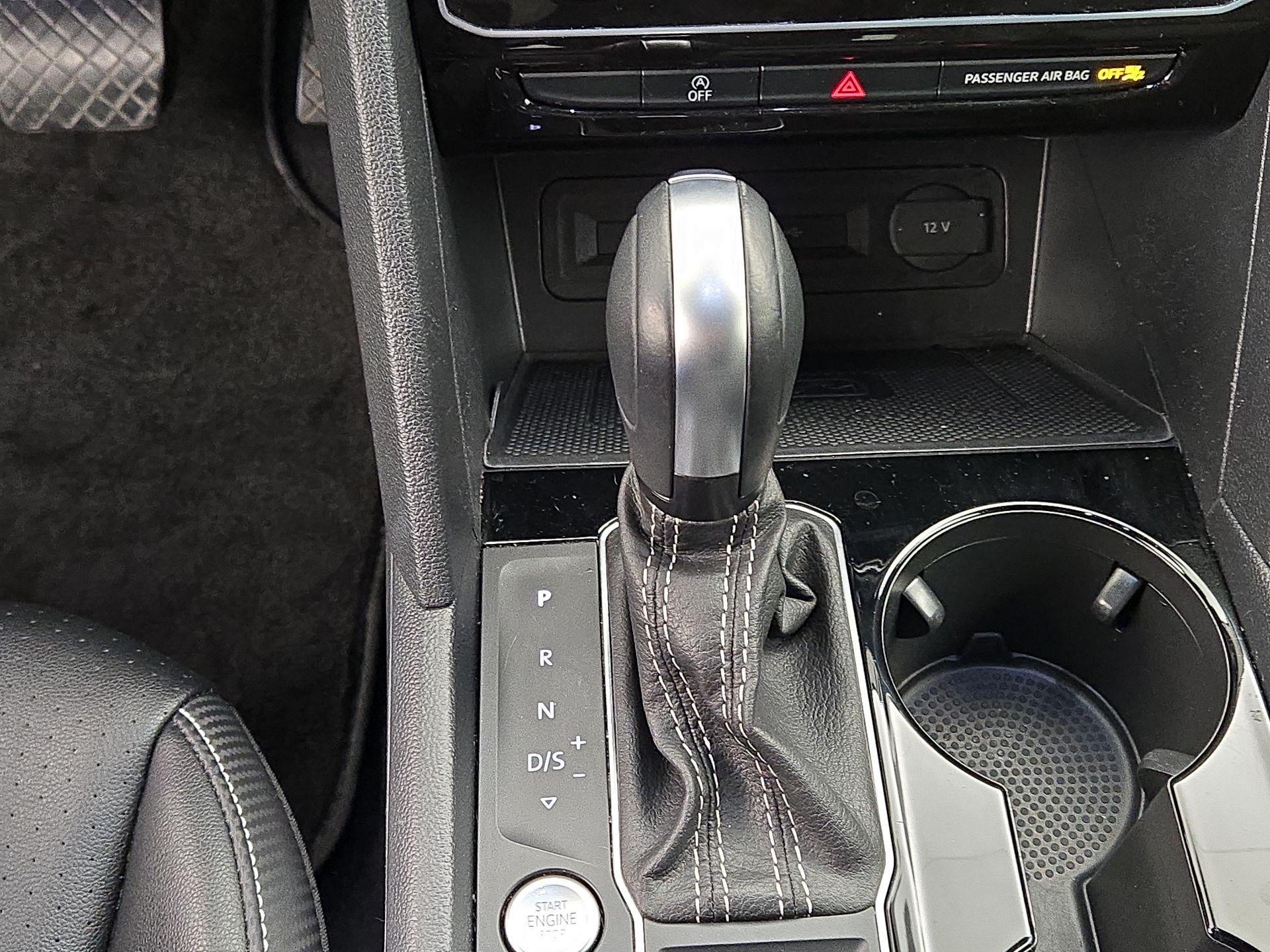 Thumbnail: 2023 Volkswagen Atlas - 17