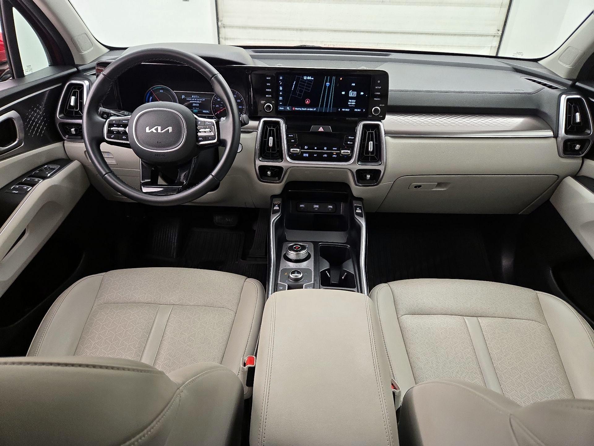 Thumbnail: 2022 Kia Sorento - 9
