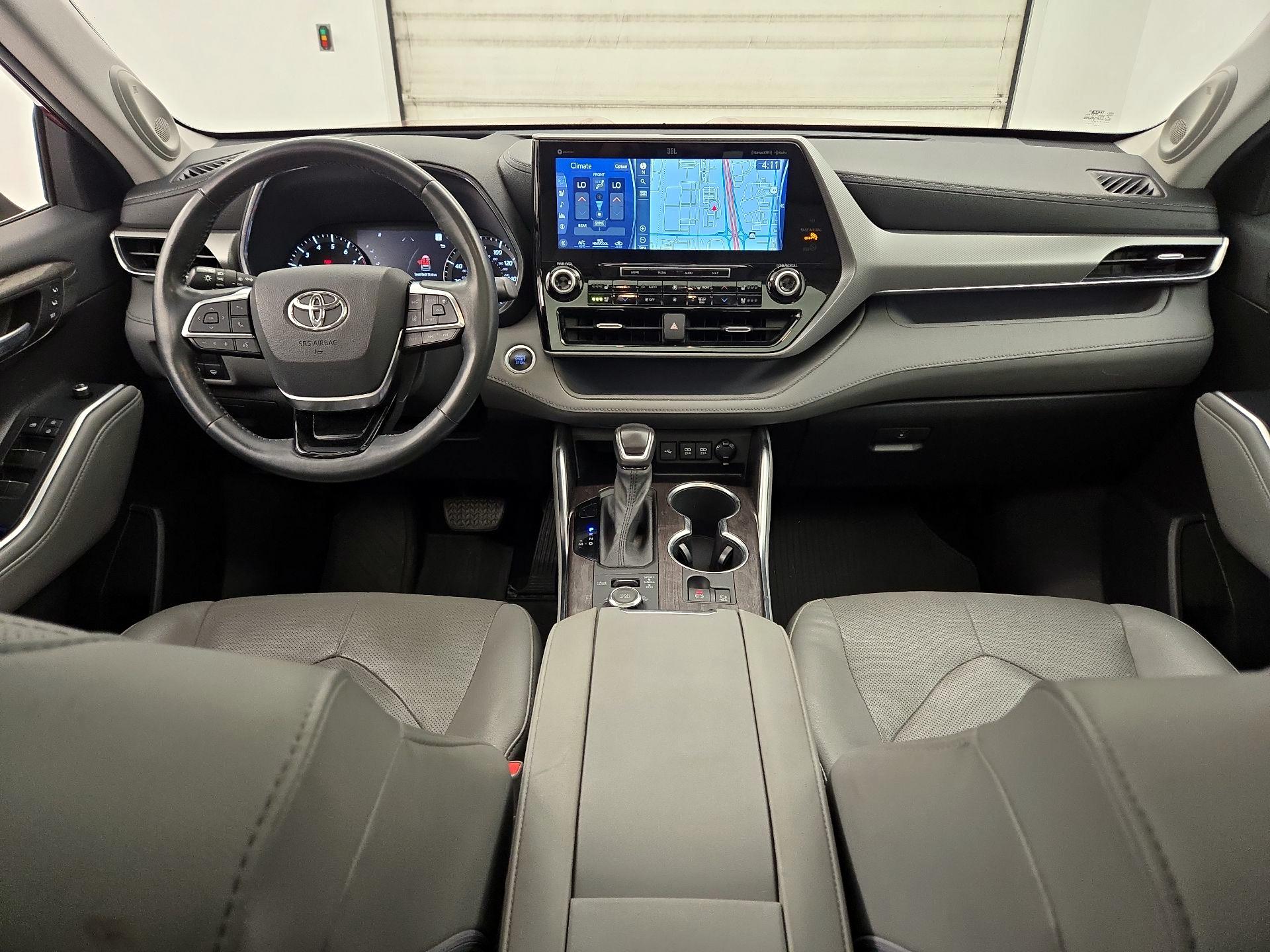 Thumbnail: 2021 Toyota Highlander - 9